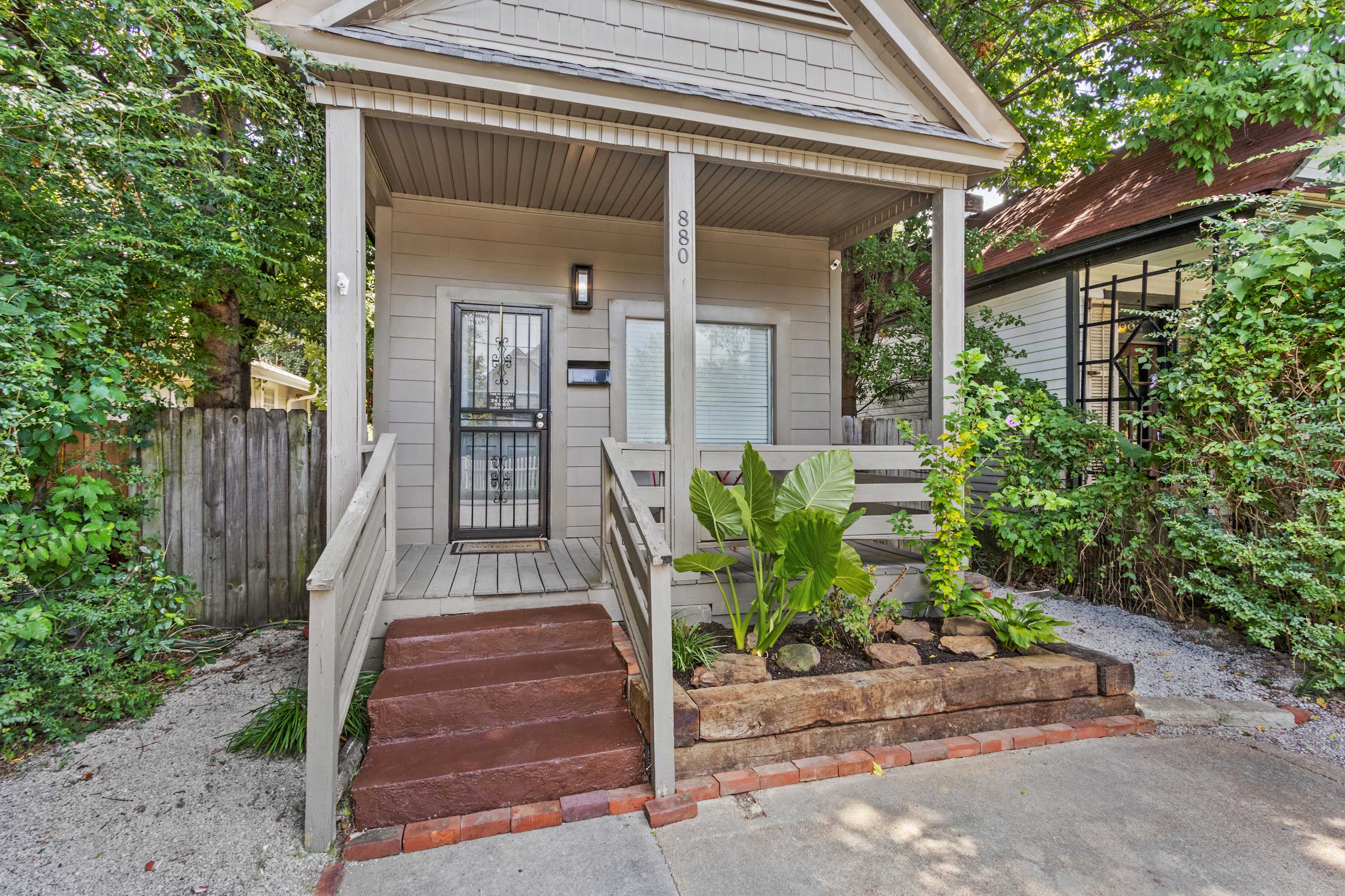Bungalow on Blythe in Heart of Cooper Young