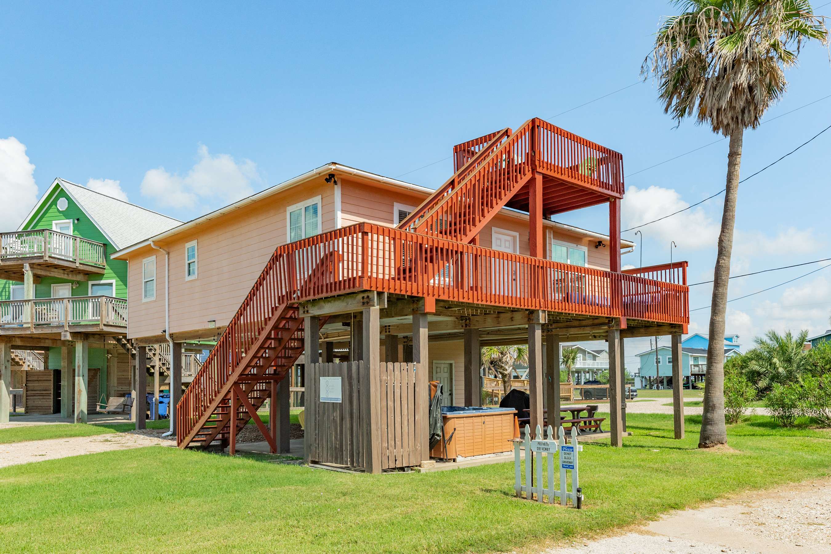 Featured Property Surfside Taranga Beach Home Hot Tub Game Tables