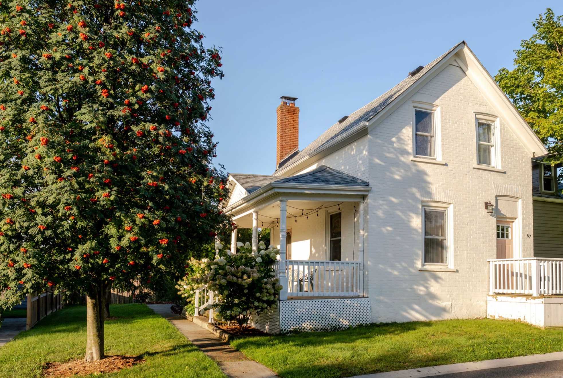The Wild Rose - Cozy PEC Rental in Picton — Prince Edward, Ontario — vacation rental