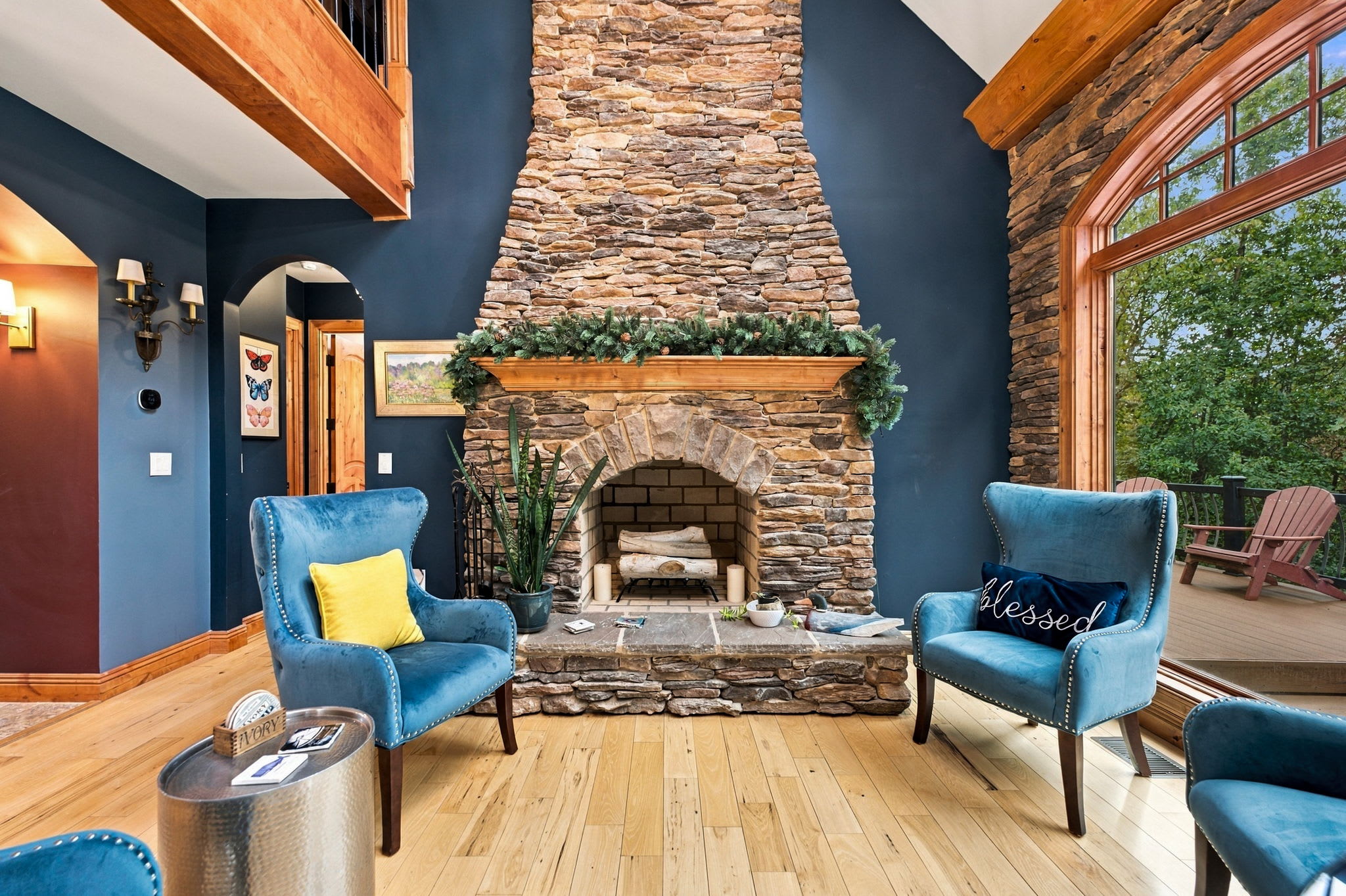 Mountain Lodge w/Theater, Gym, Music Room + Piano