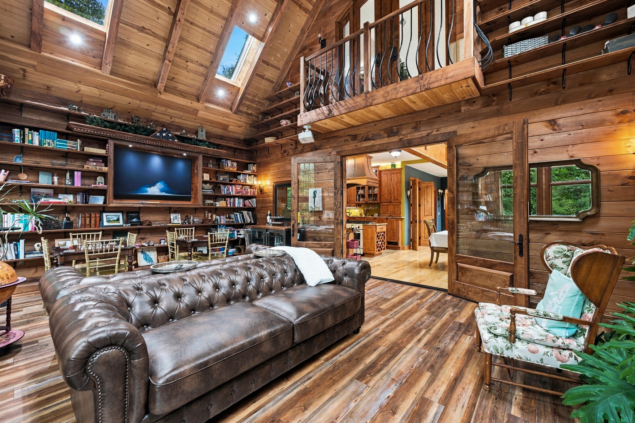 Mountain Lodge w/Theater, Gym, Music Room + Piano