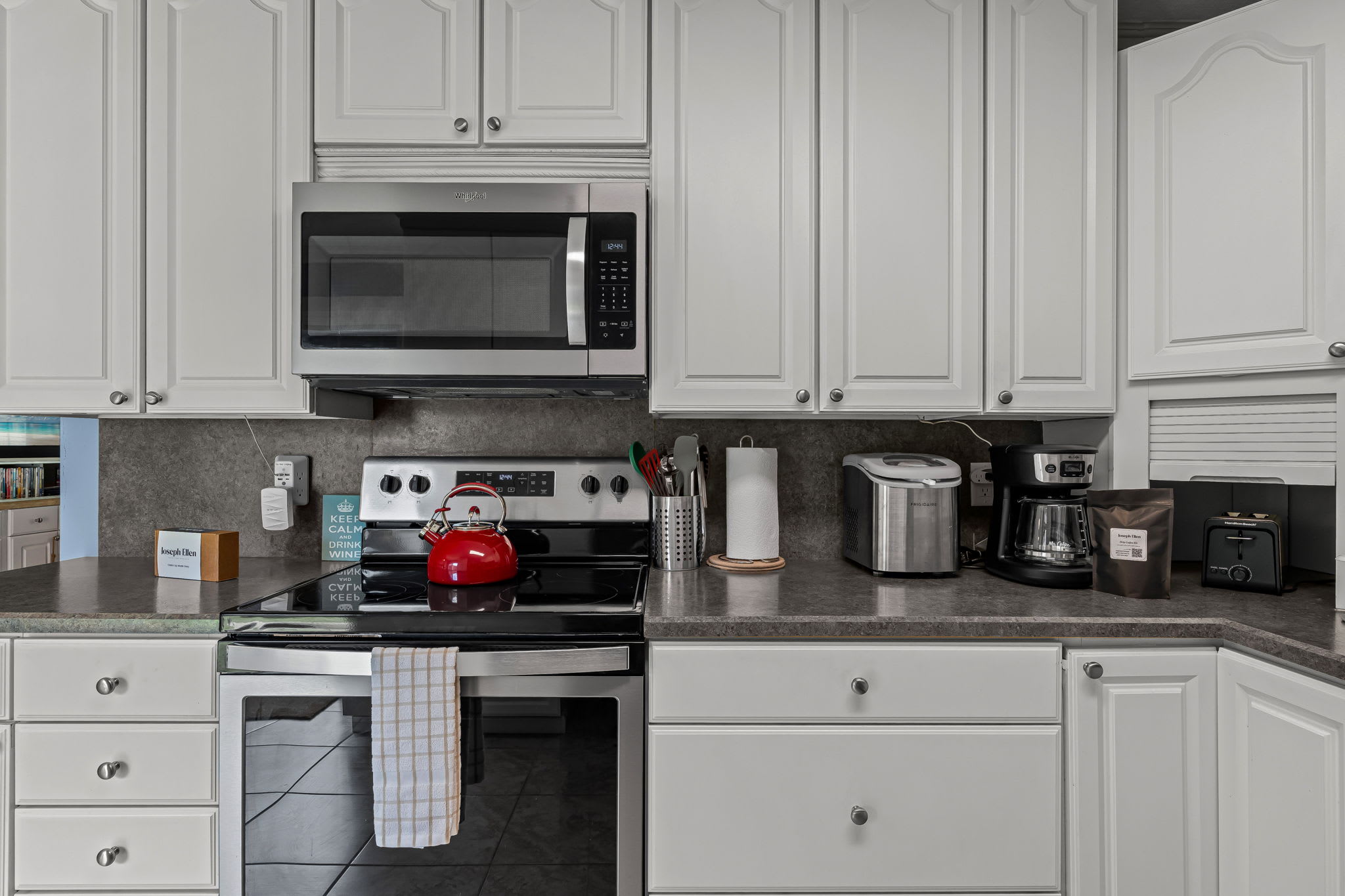 Fisherman’s Reel Retreat | Main House — photo 7