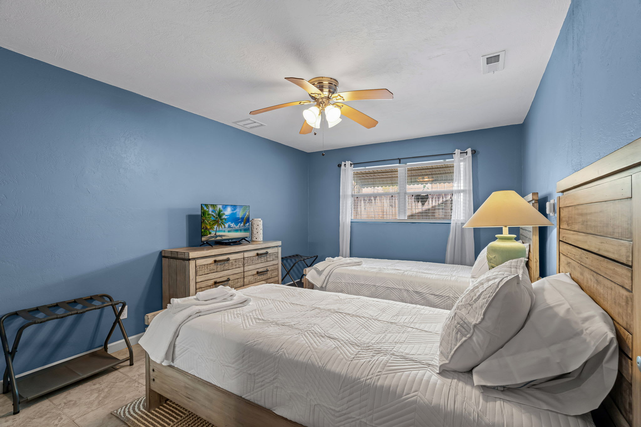 Fisherman’s Reel Retreat | Main House — photo 17