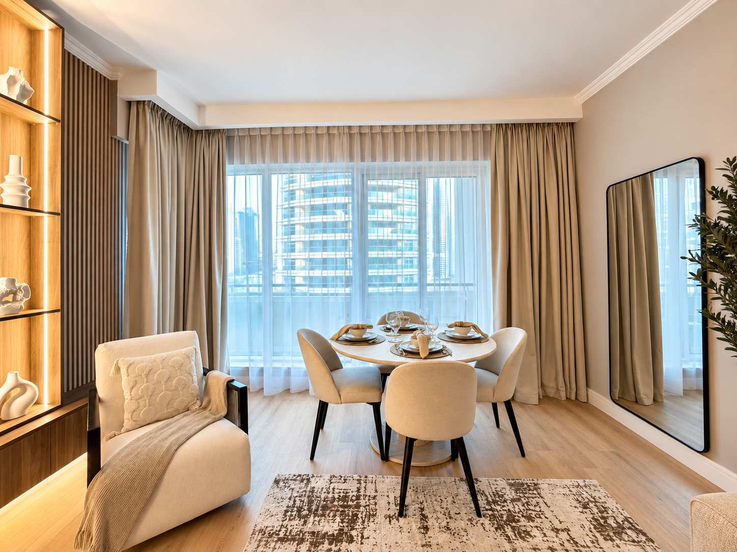 Luxury 1 Bedroom Apartment with Pool and Gym in Dubai Marina - Image 7