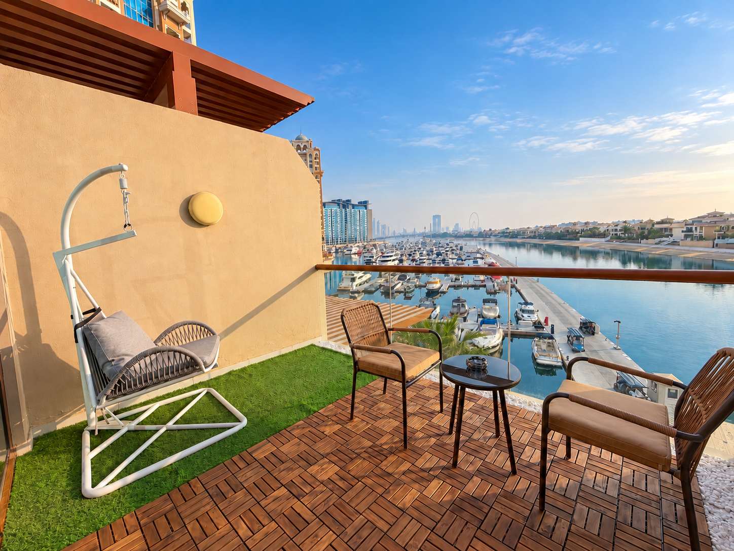 Stunning Sea View Apartment with Pool and Gym in Dubai - Image 14