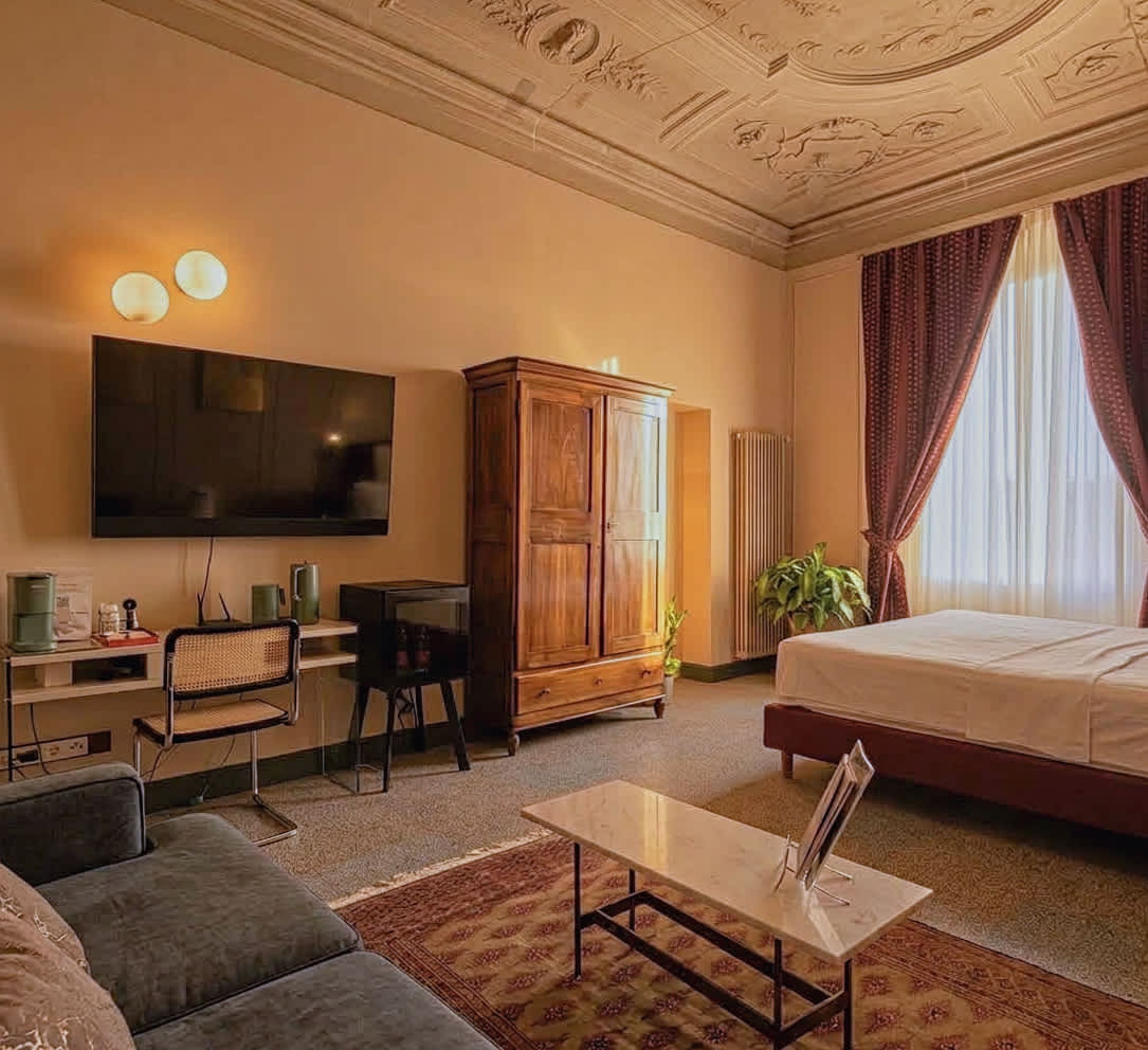 Cinisca Suite Rose - Uniqueness in Bologna — Bologna, Emilia-Romagna — vacation rental