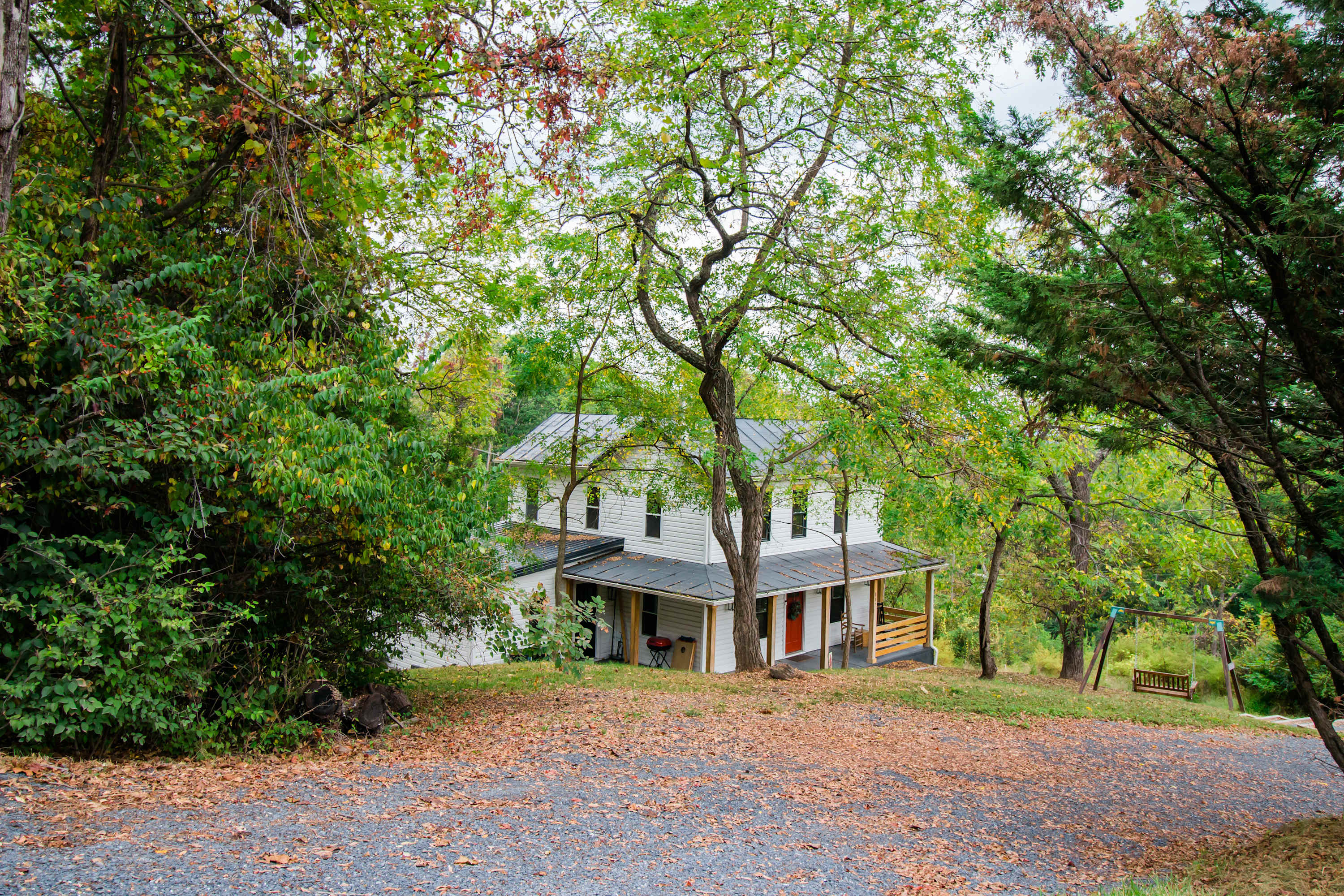 Historic w/ Mountain Views + 10 min to Bryce Resort