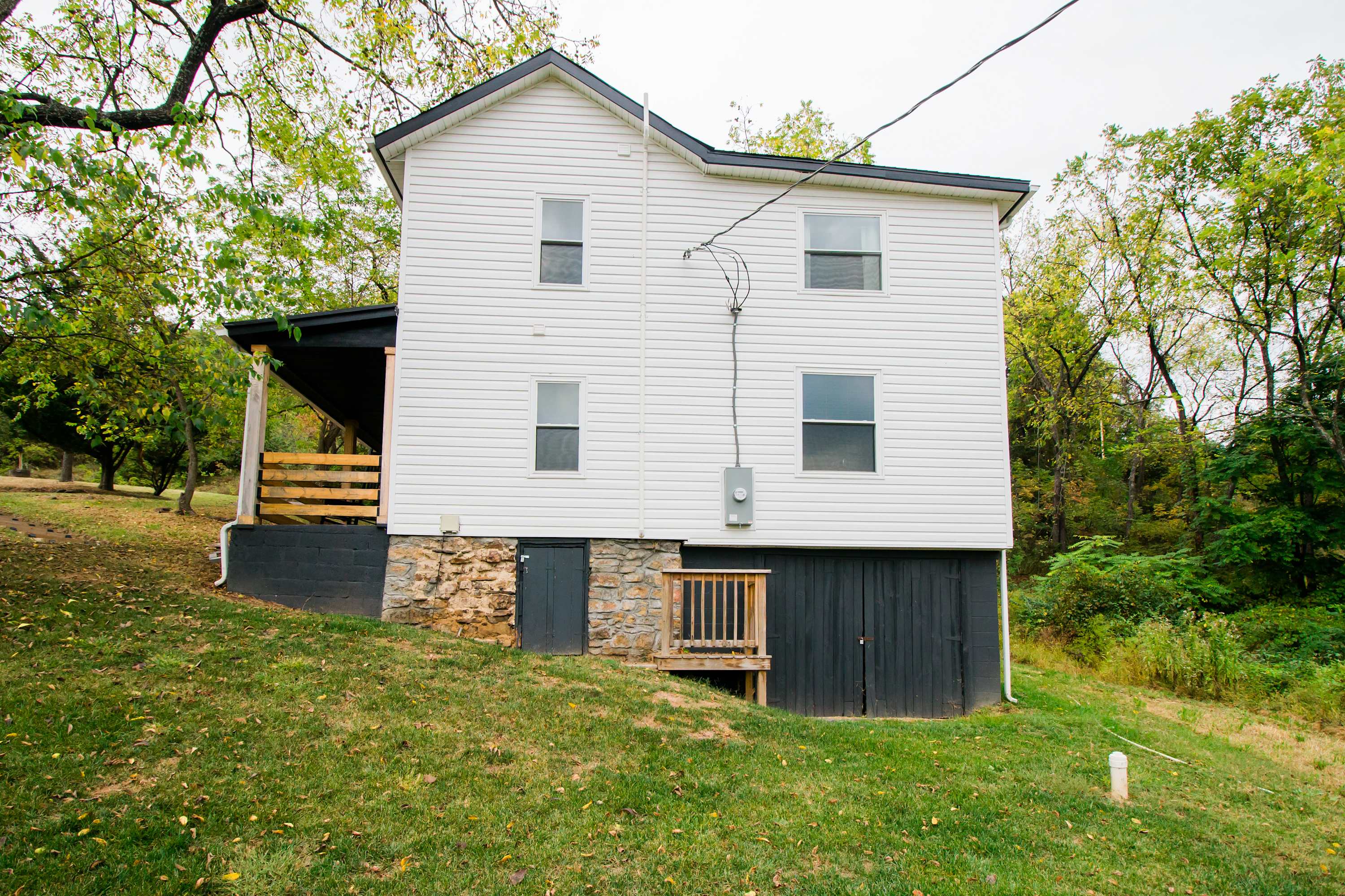 Historic w/ Mountain Views + 10 min to Bryce Resort
