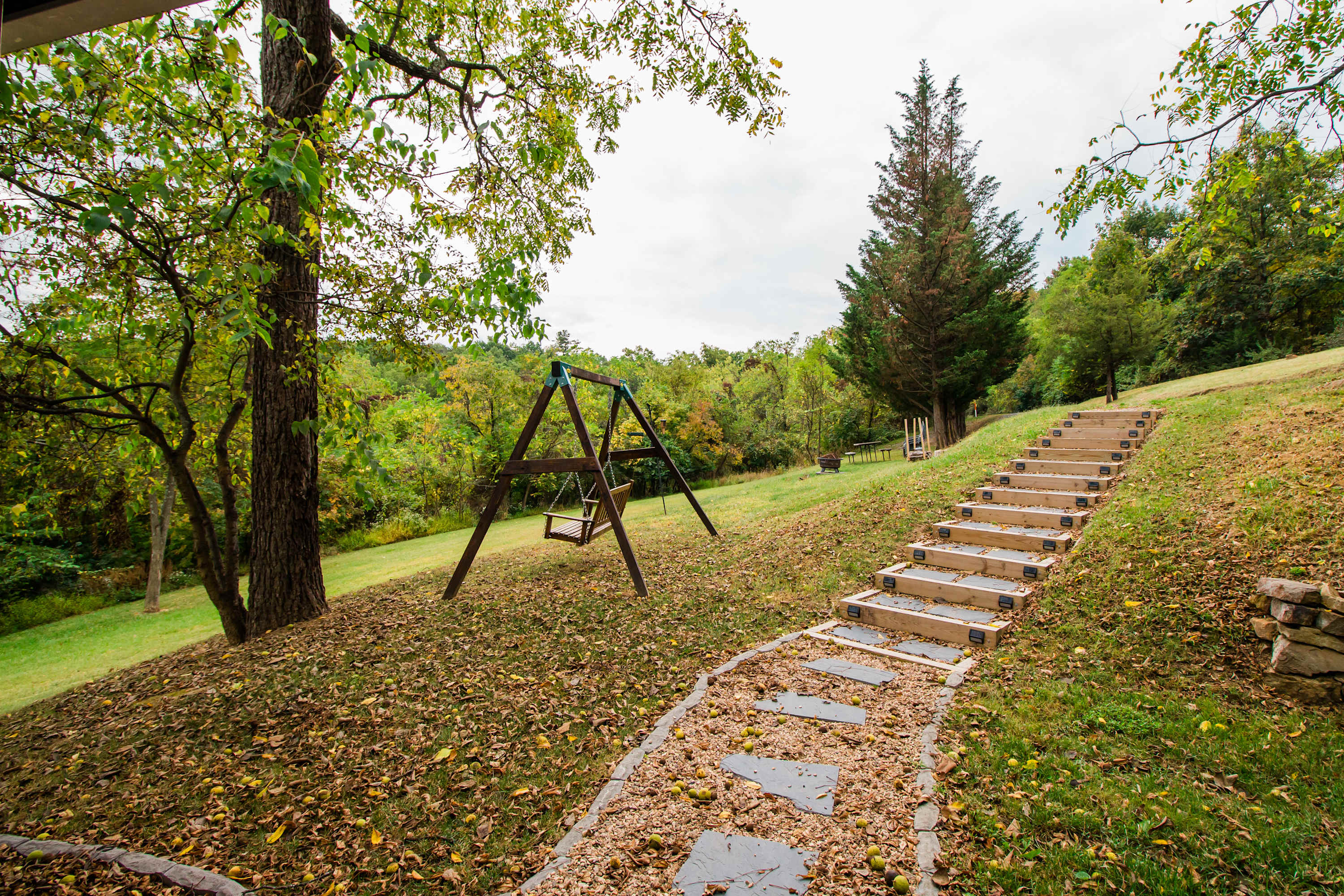 Historic w/ Mountain Views + 10 min to Bryce Resort