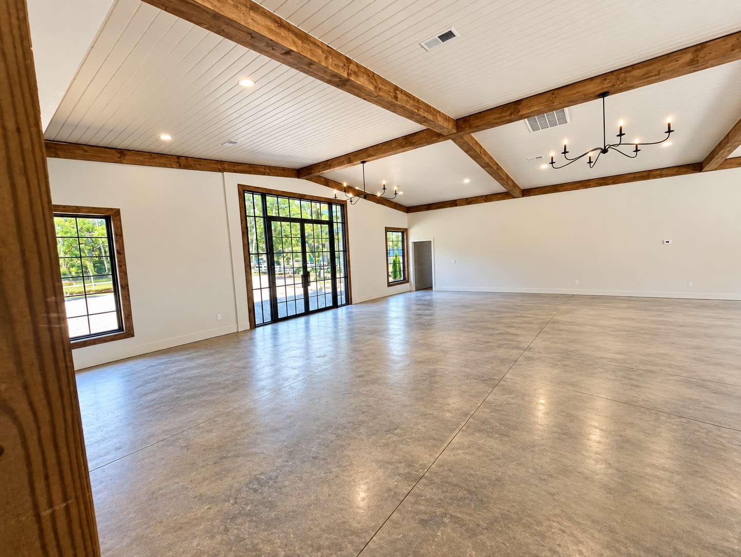 Paradise Lake Venue | Weddings, Retreats & Events