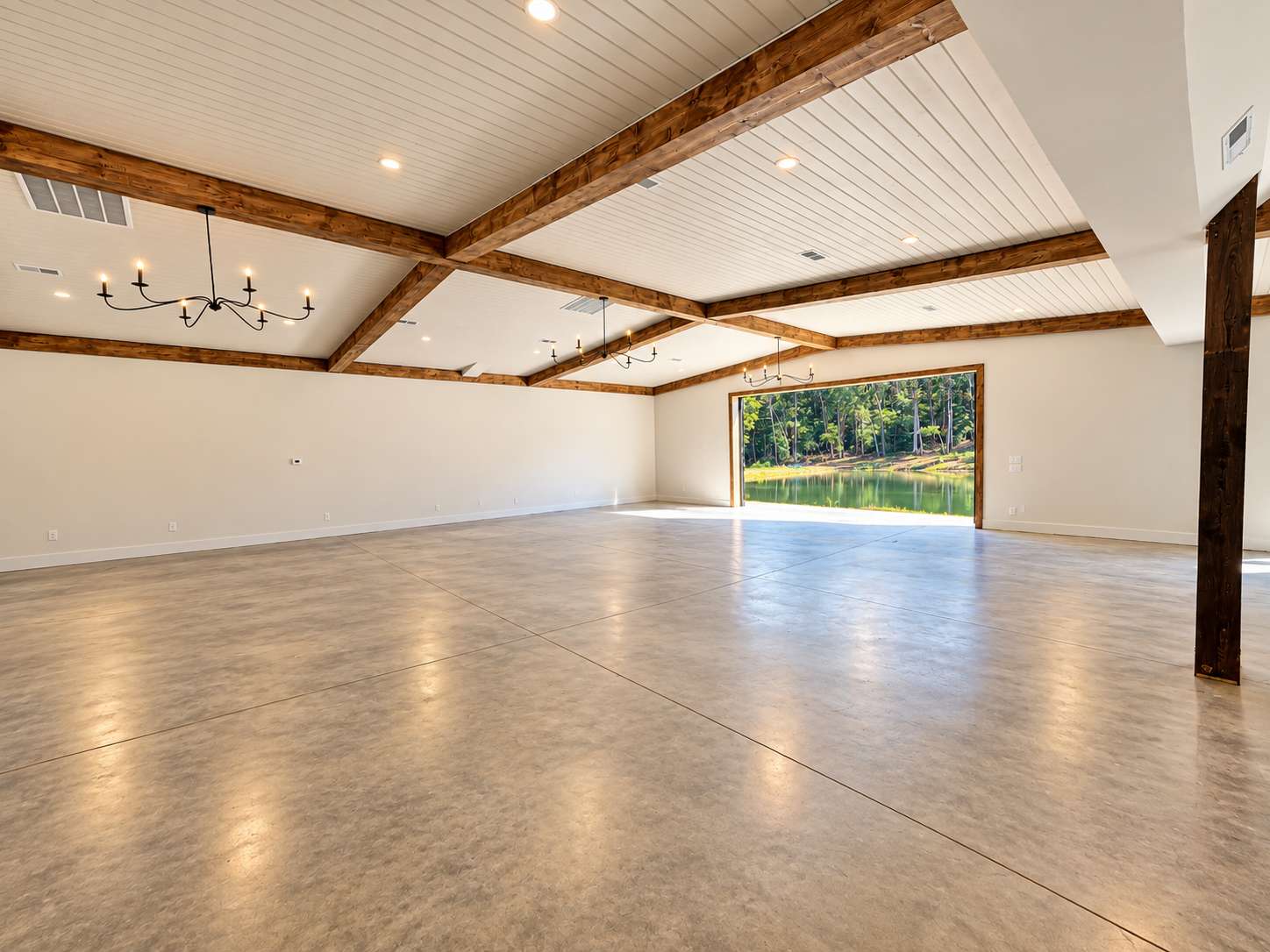 Paradise Lake Venue | Weddings, Retreats & Events