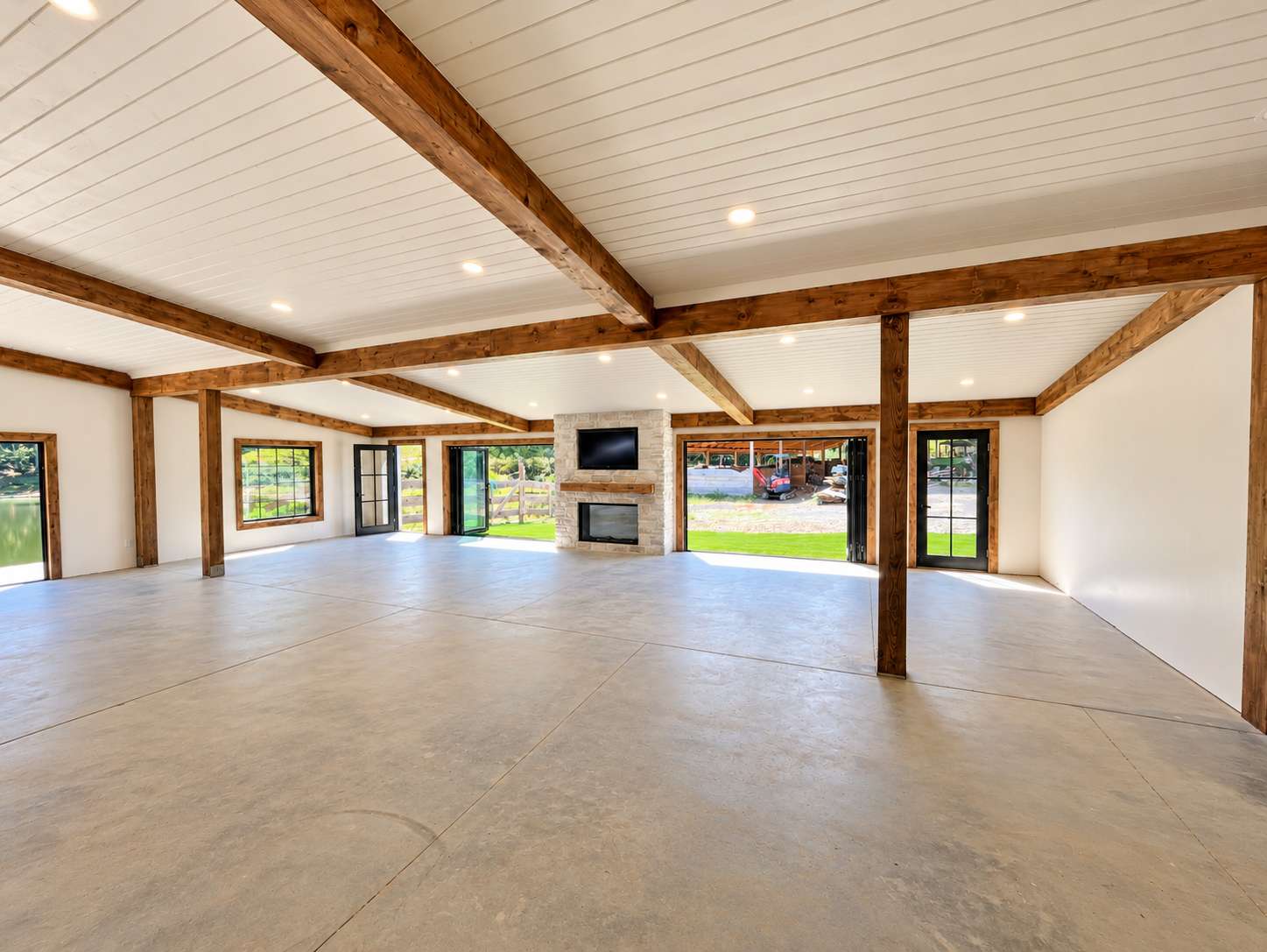 Paradise Lake Venue | Weddings, Retreats & Events