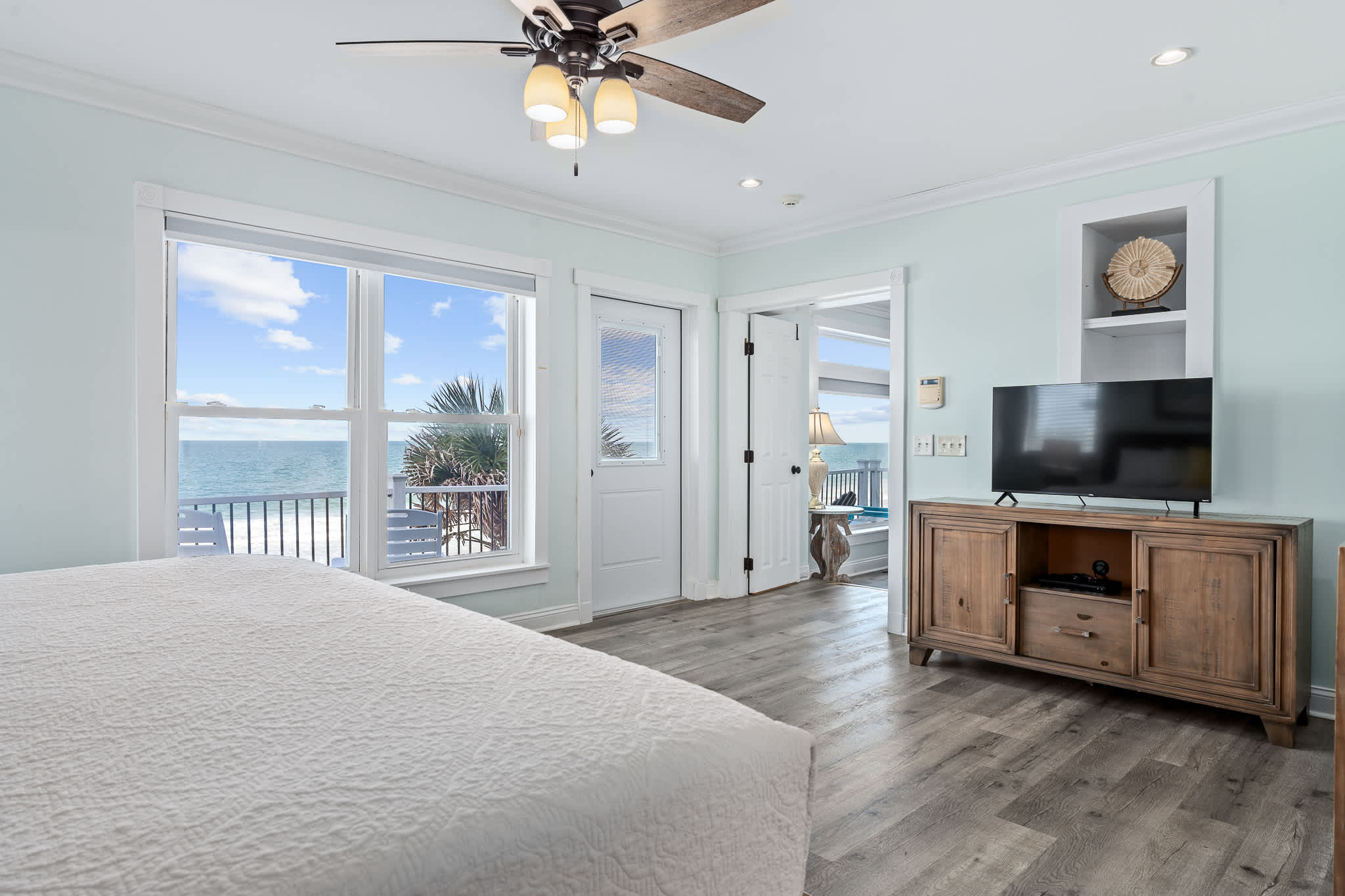 Seascape l Oceanfront l Hot Tub l Game Room  — photo 5