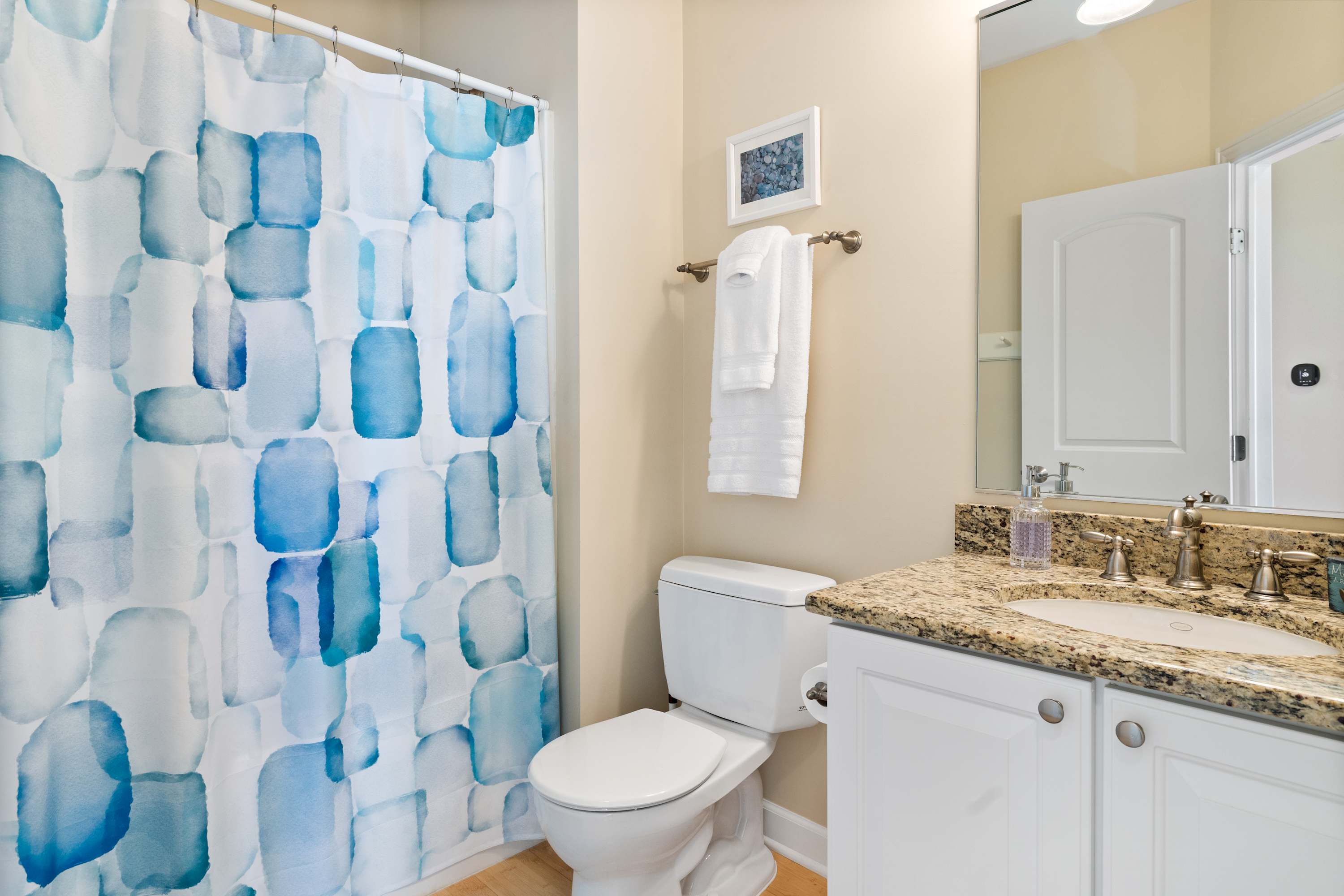 Second full bathroom so mornings move faster for groups.
