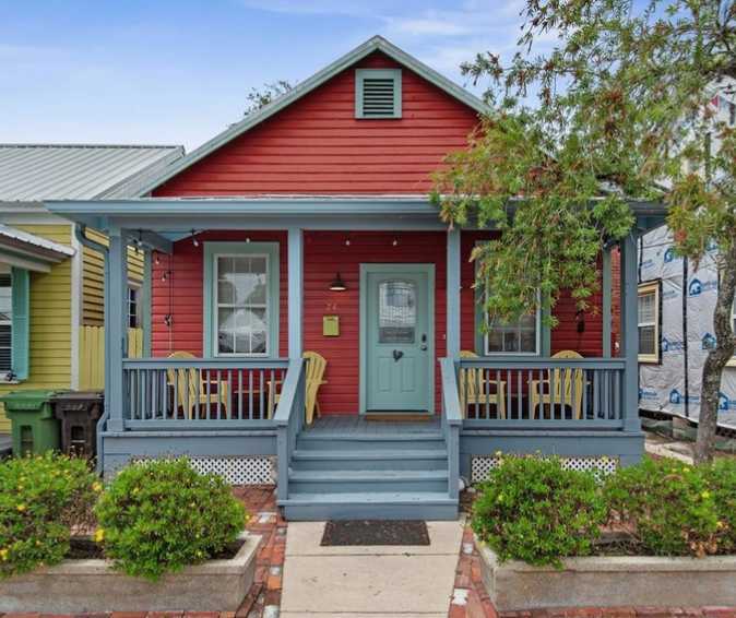 Bella Roja - Cozy St. Augustine Home - Walkable vacation rental in St. Augustine, Florida