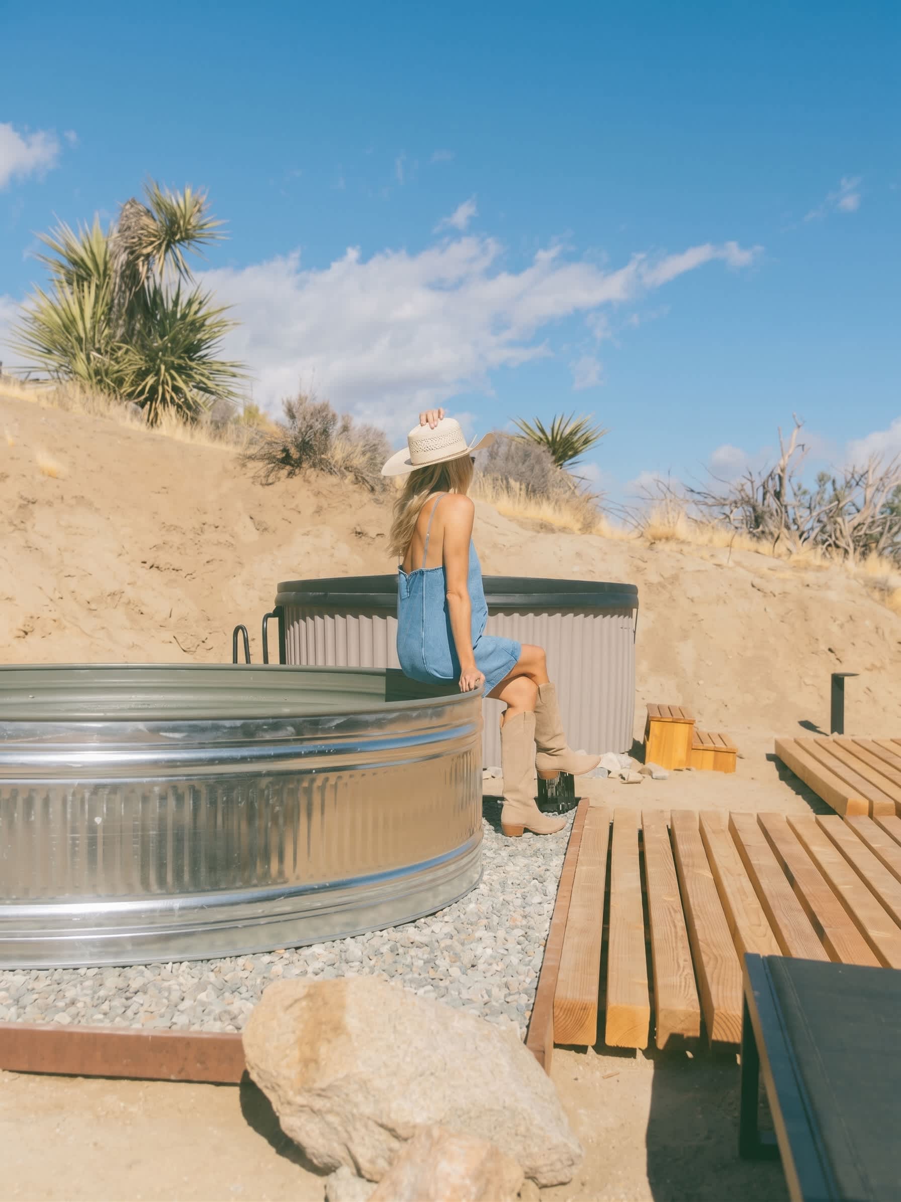 Hot tub and cowboy pool. 