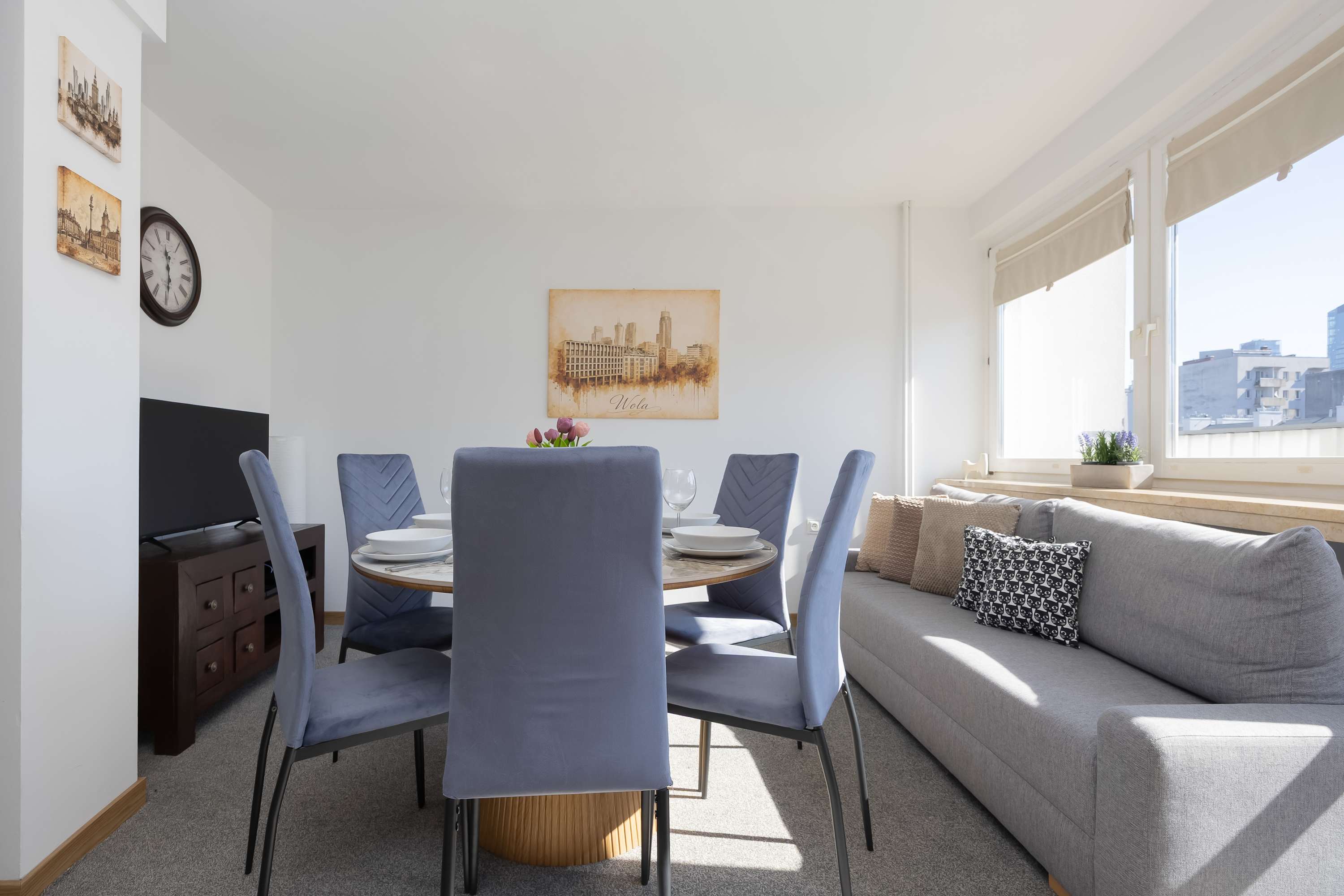 Warsaw | Solidarności Avenue 92 | Two-storey Apartment | Balcony — Warszawa, Mazovia — vacation rental