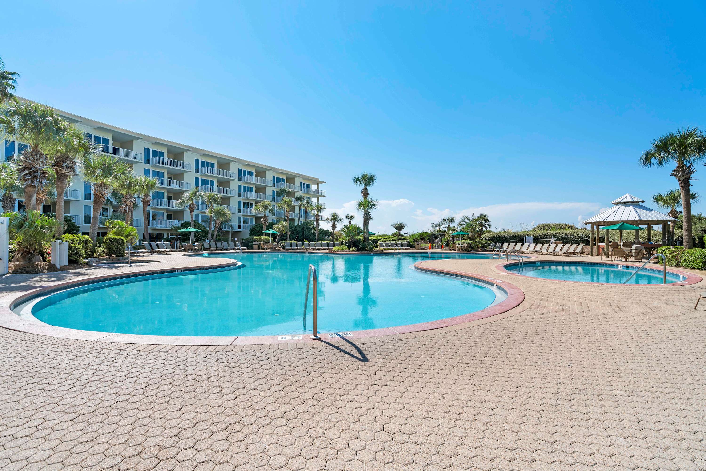 The Crescent 403 33