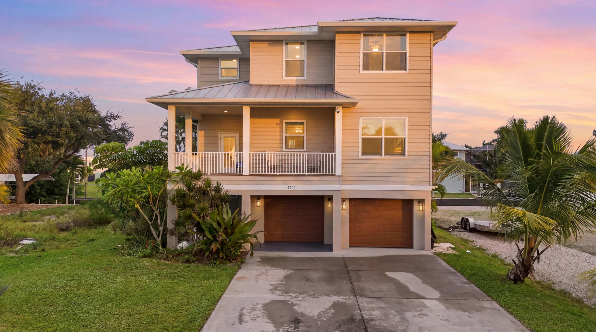 Pet Friendly Canal Retreat Pool Balconies | Photo 2