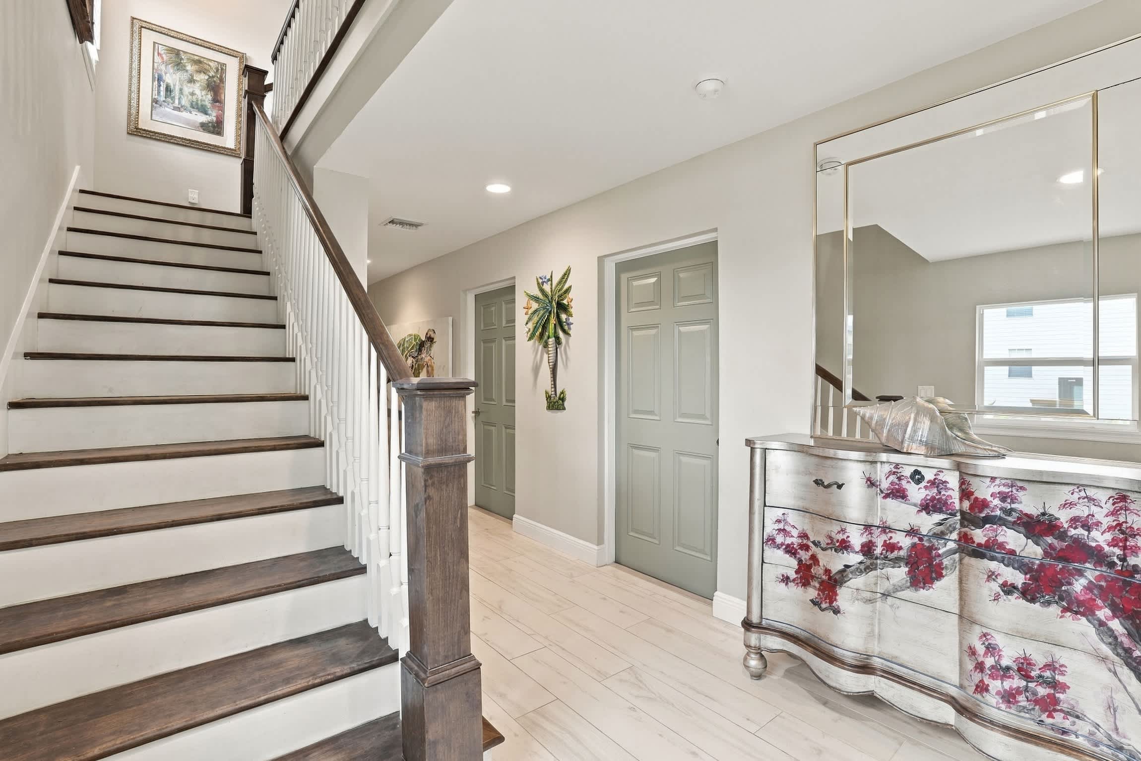 Pet Friendly Canal Retreat Pool Balconies | Photo 7