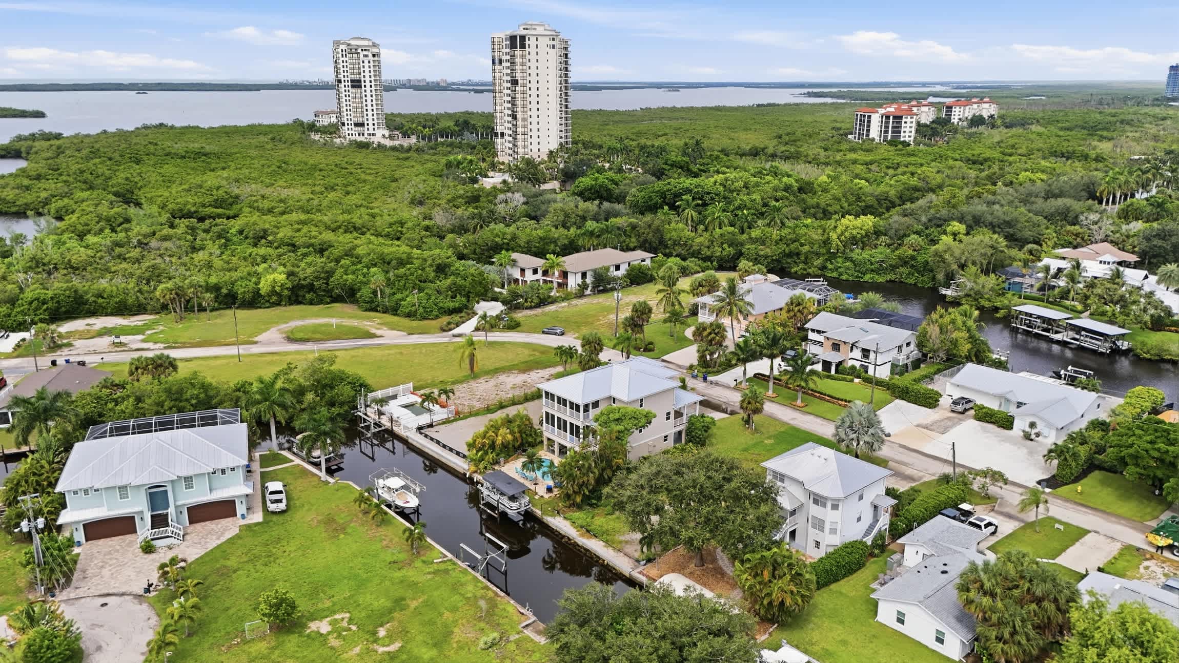 Pet Friendly Canal Retreat Pool Balconies | Photo 57