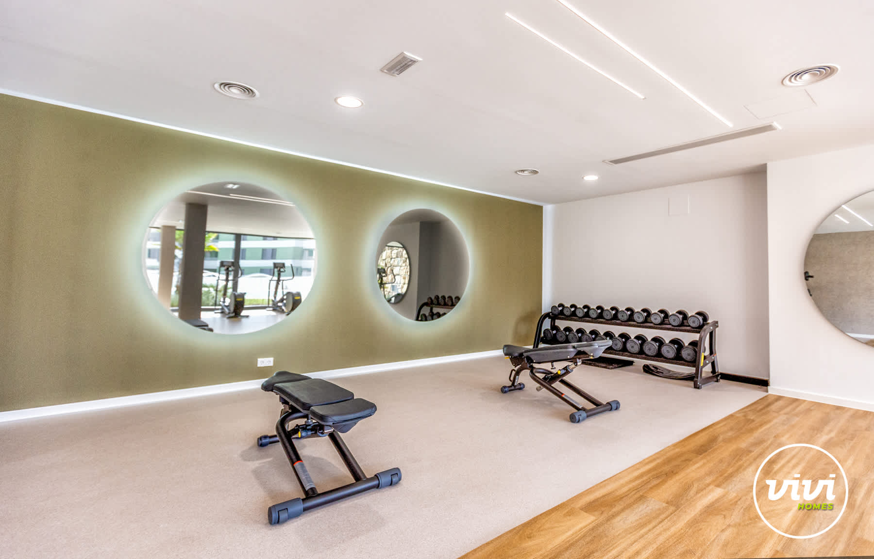 Eagle View | Pool - Gym - Mountain View - photo 10