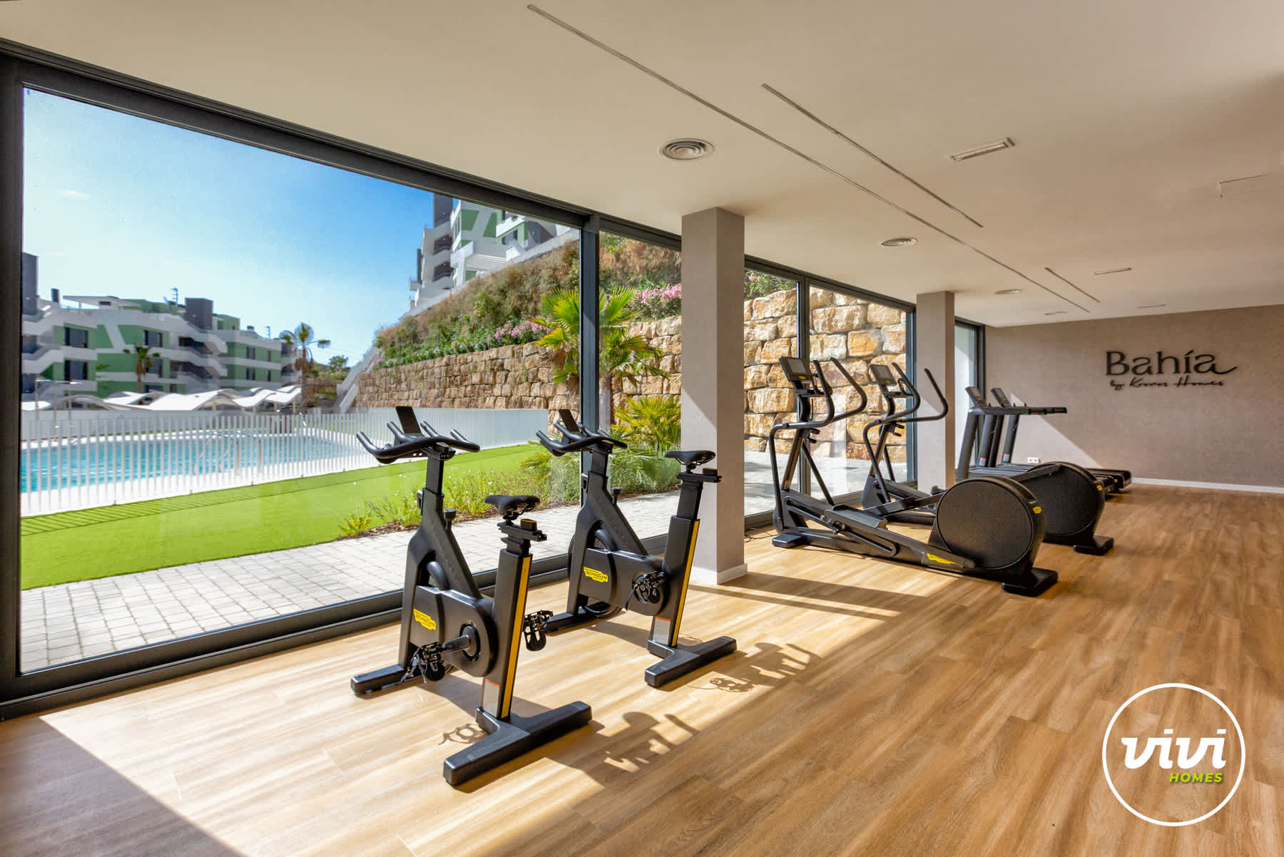 Eagle View | Pool - Gym - Mountain View - photo 7