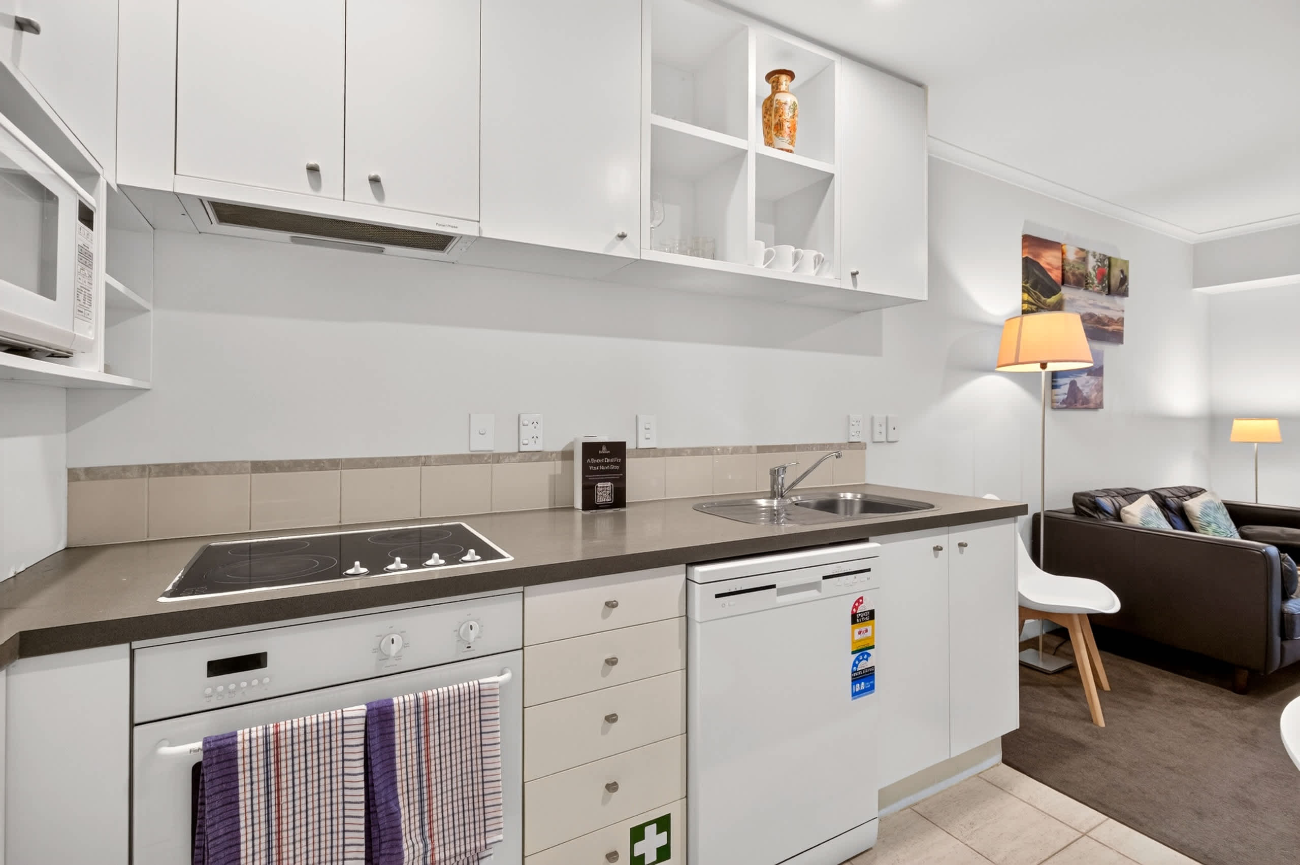 Superking Bed in Stylish Apartment I Zodiak Stays | Photo 3