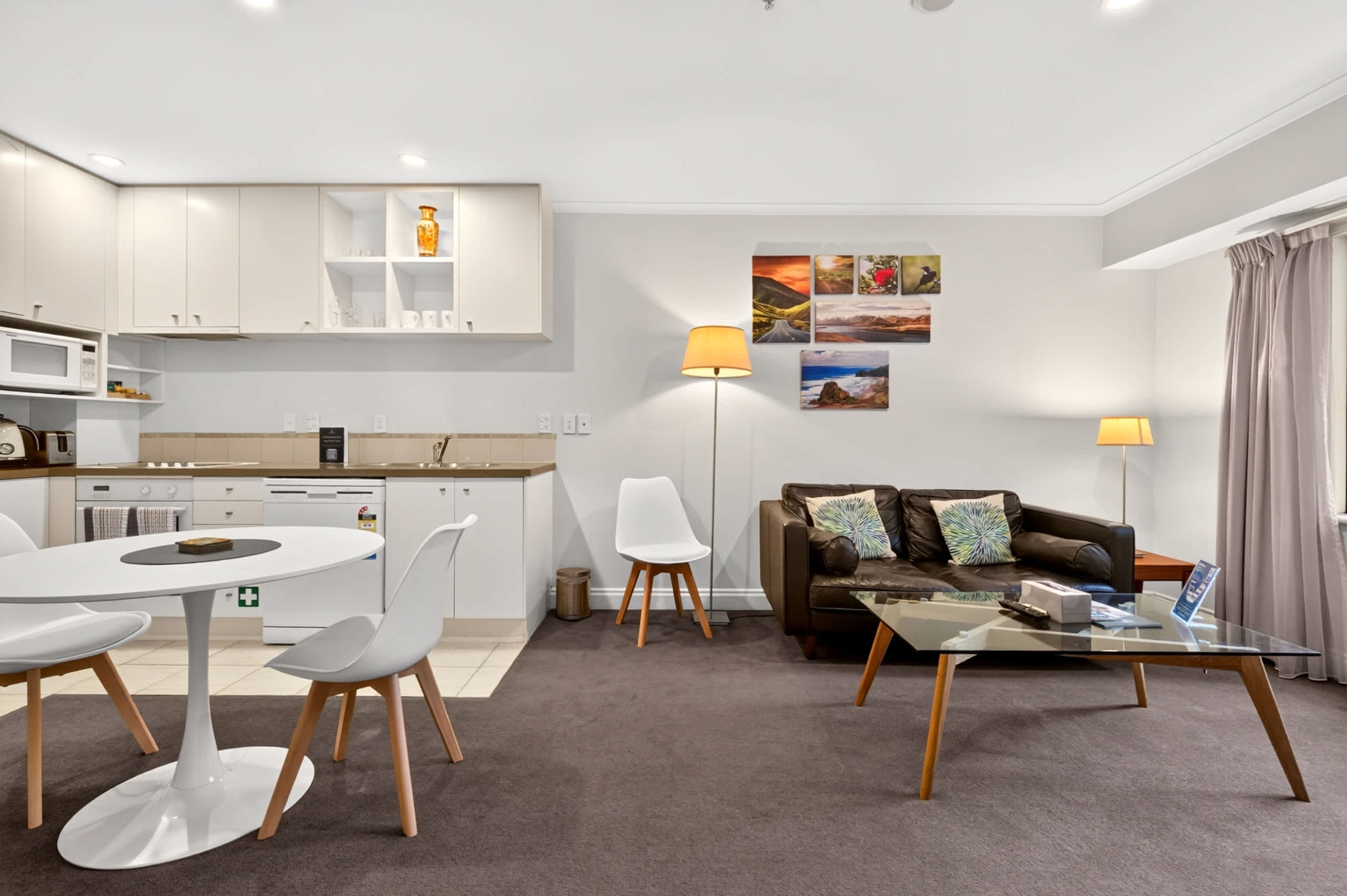 Superking Bed in Stylish Apartment I Zodiak Stays