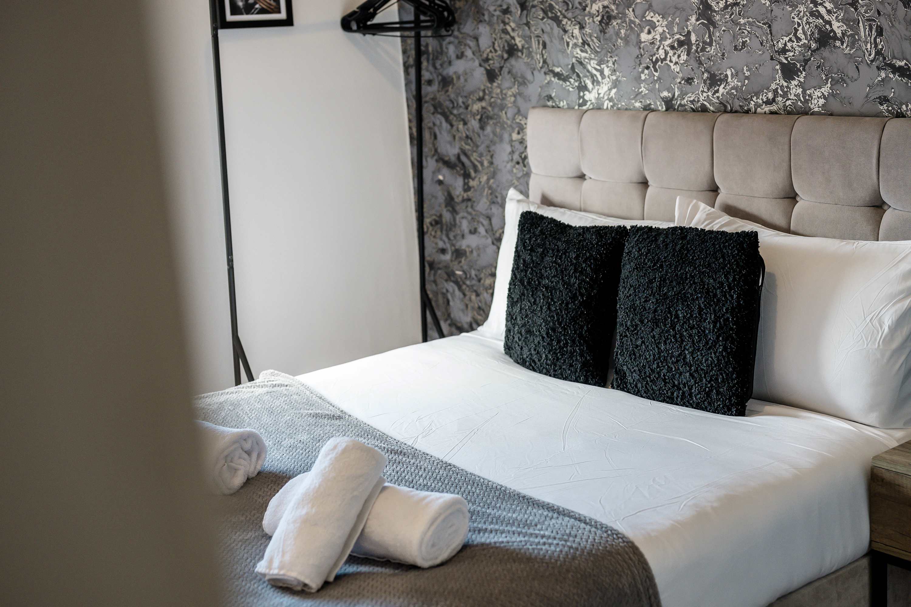 Stylish 2BR Liverpool City Centre apartment in Berry Street L1 4JF - Property image 11 - VivreStays