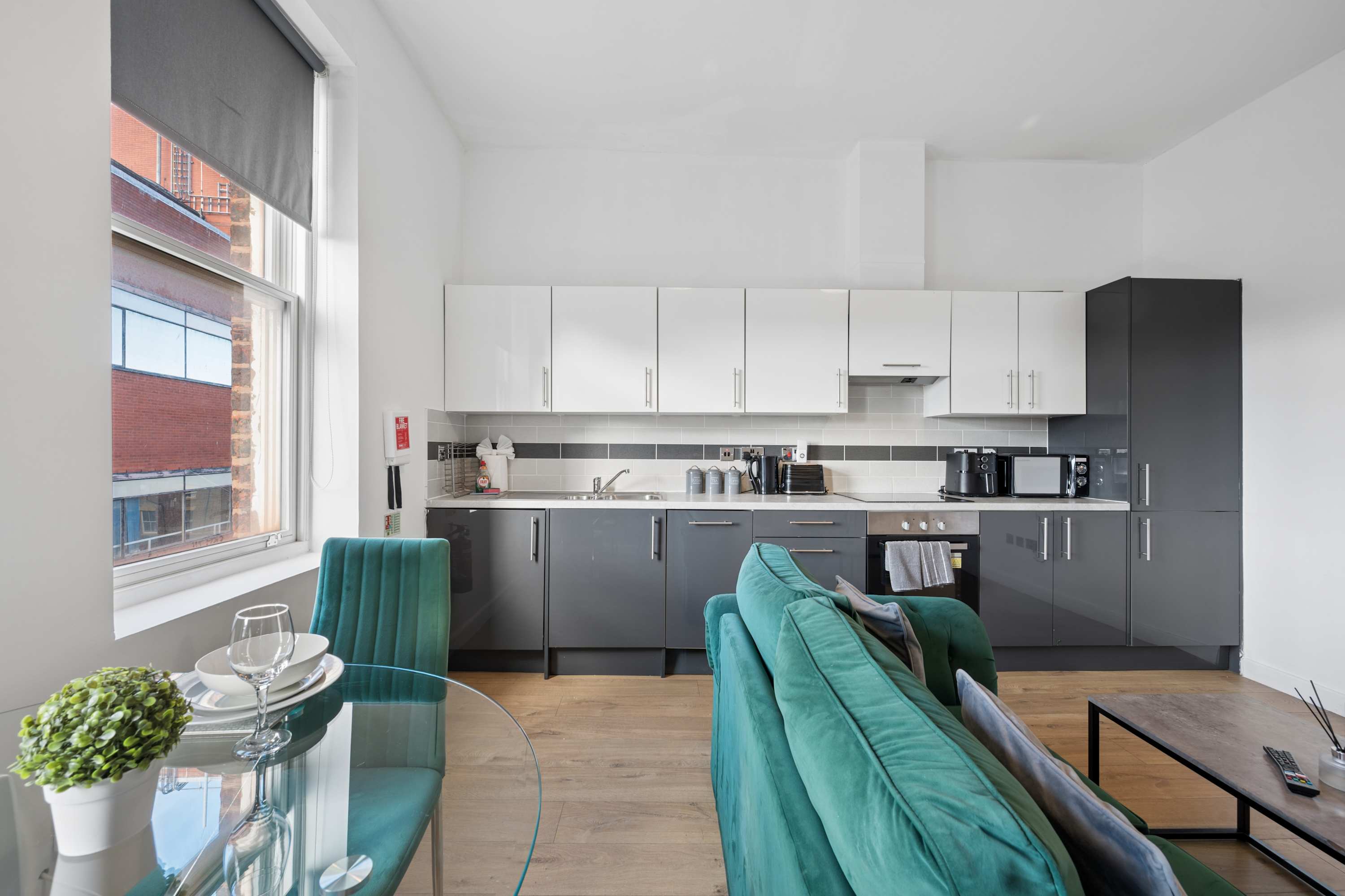 Stylish 2BR Liverpool City Centre apartment in Berry Street L1 4JF - Property image 30 - VivreStays