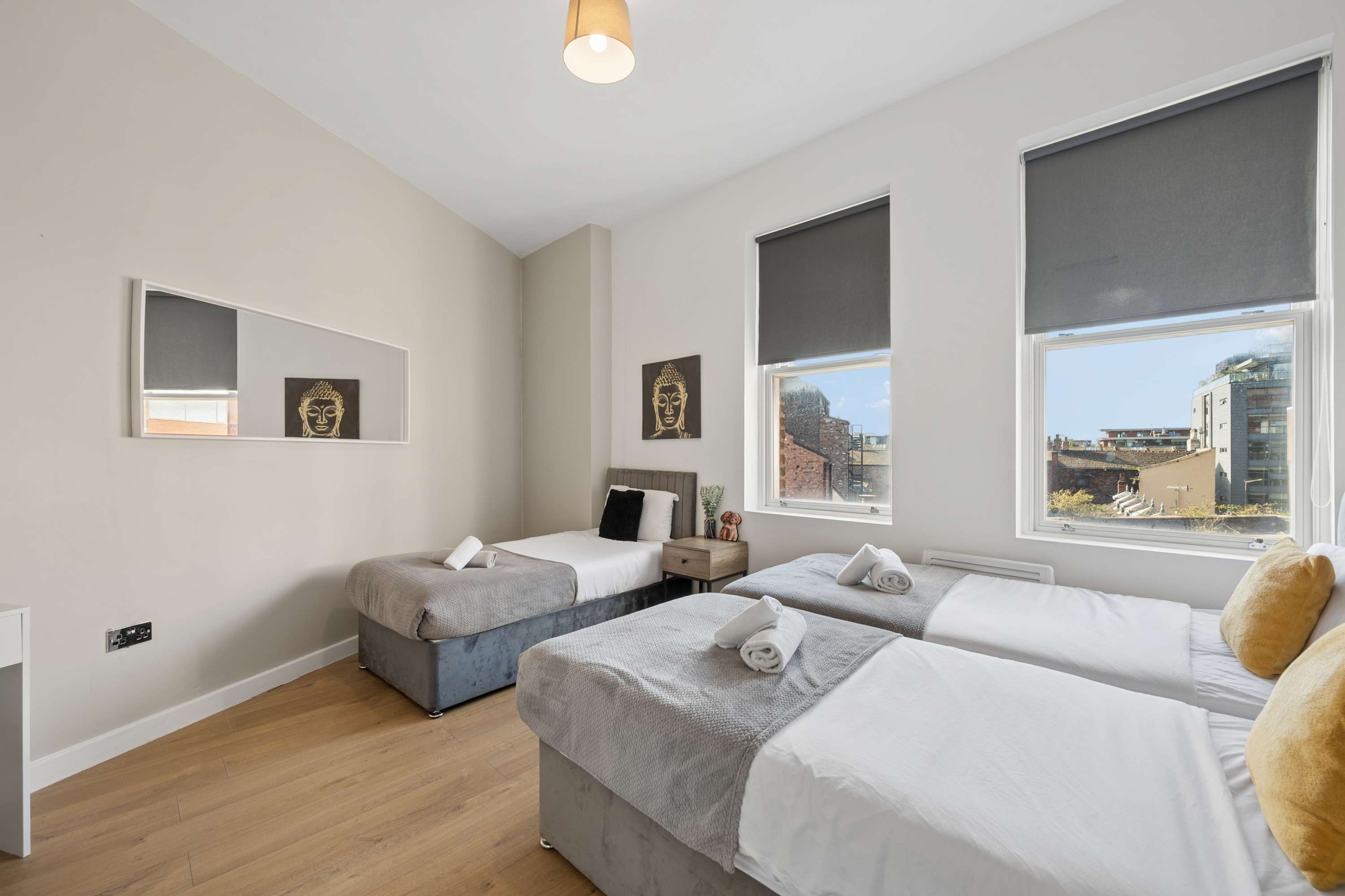 Stylish 2BR Liverpool City Centre apartment in Berry Street L1 4JF - Property image 6 - VivreStays