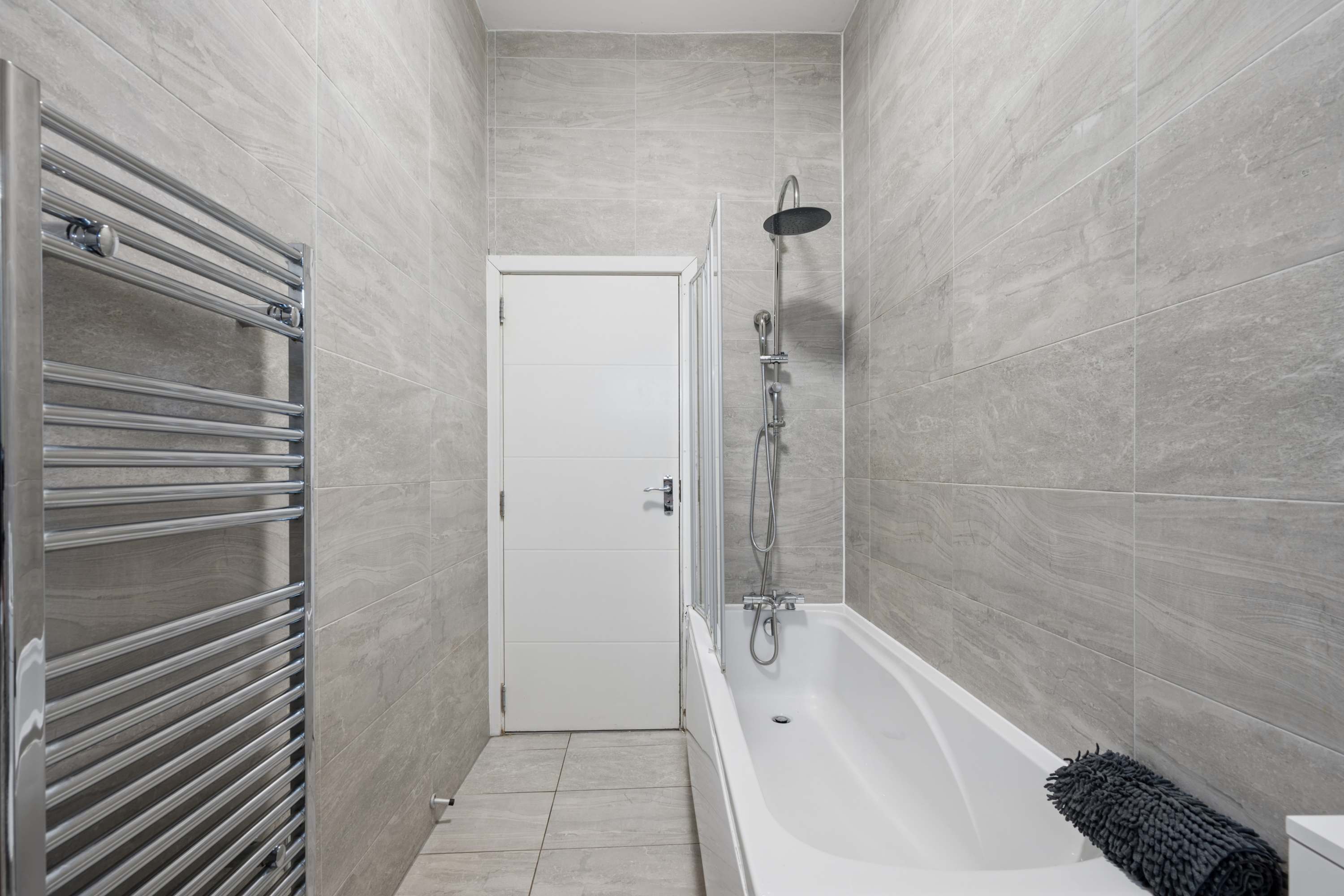Stylish 2BR Liverpool City Centre apartment in Berry Street L1 4JF - Property image 36 - VivreStays