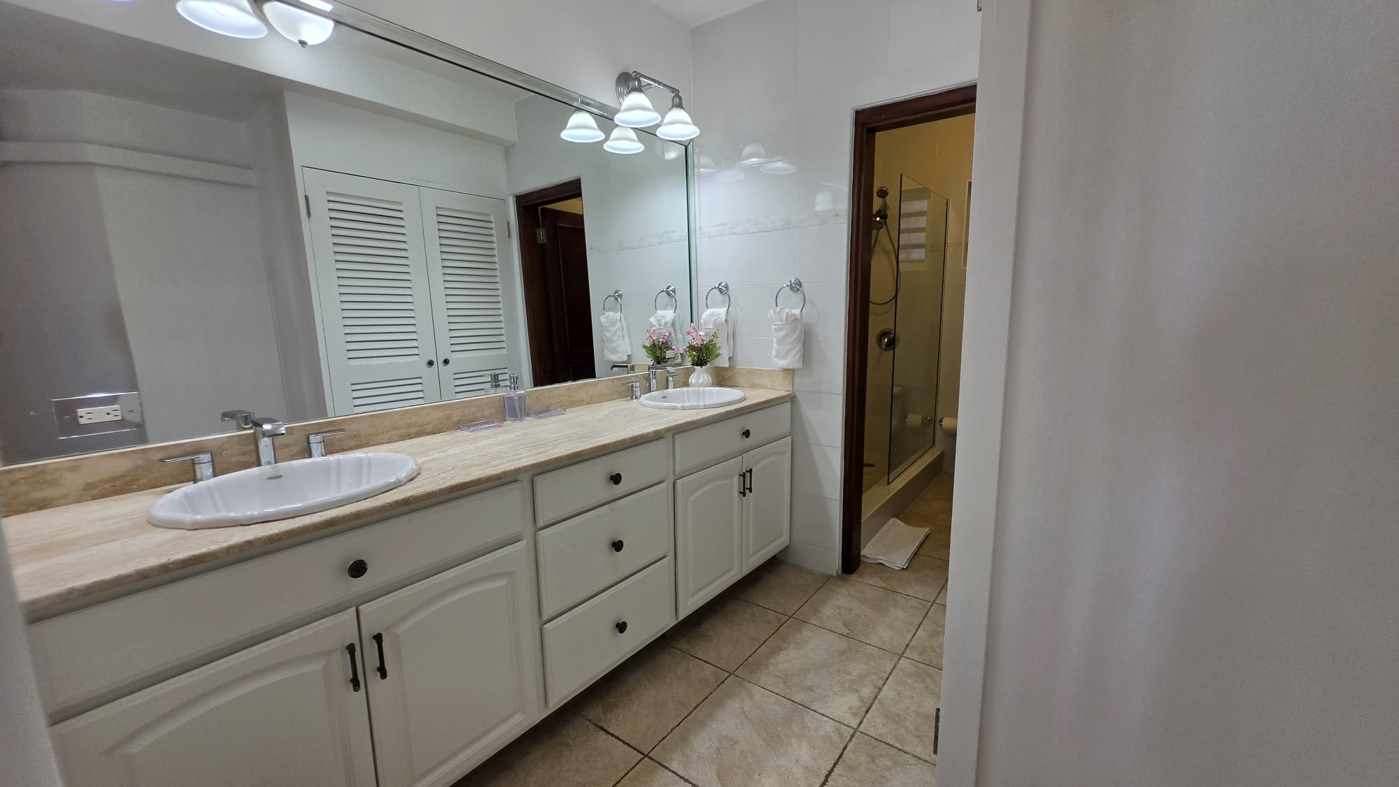 SeaGlow Apartment at Rainbow · Cupecoy | SeaLaVie SXM — photo 14