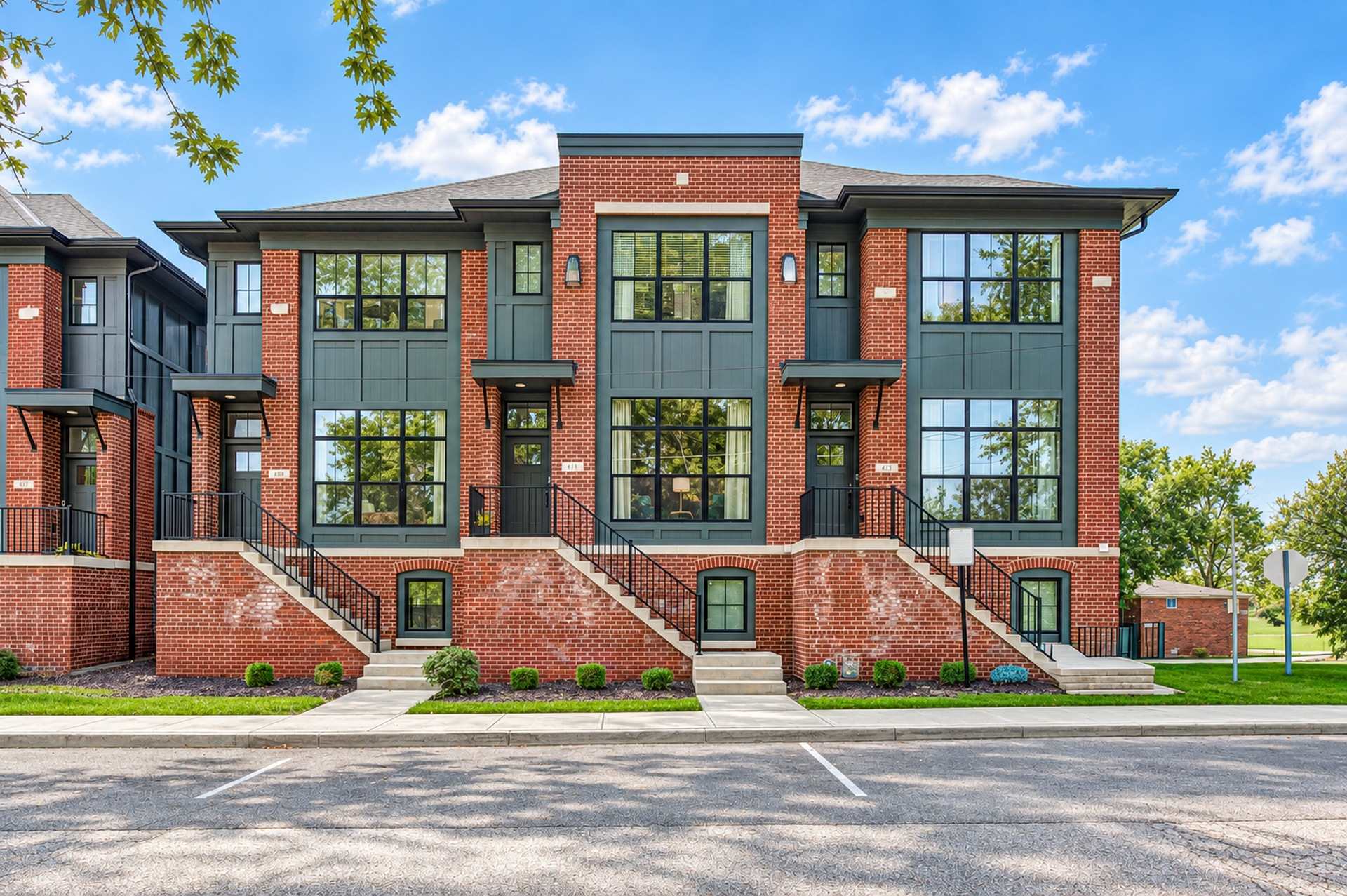 Welcome to Westfield Landing, with downtown dining, neighborhood coffee, and Grand Junction Plaza just a short walk away!