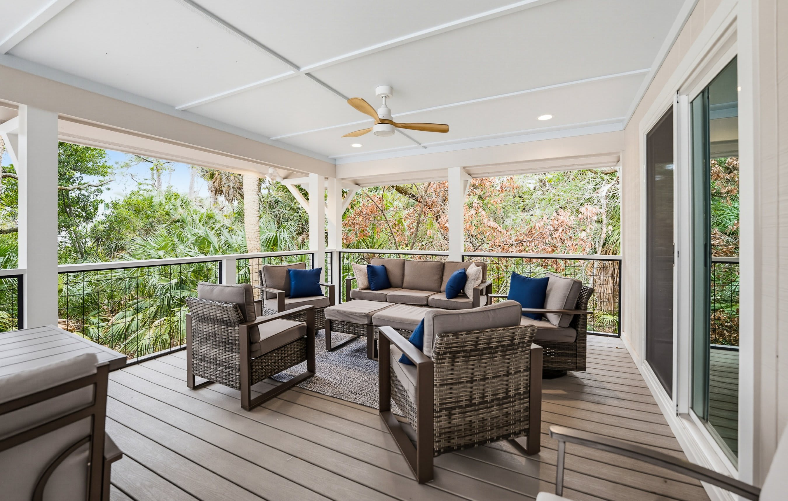 371 Tarpon Blvd 5