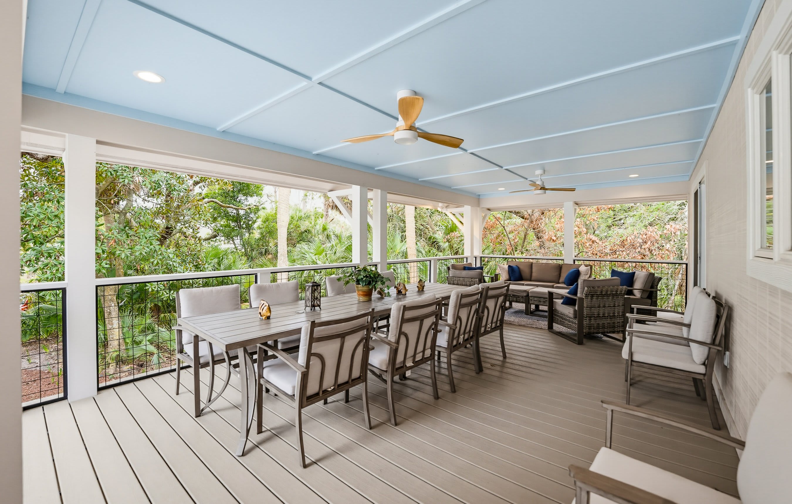 371 Tarpon Blvd 4