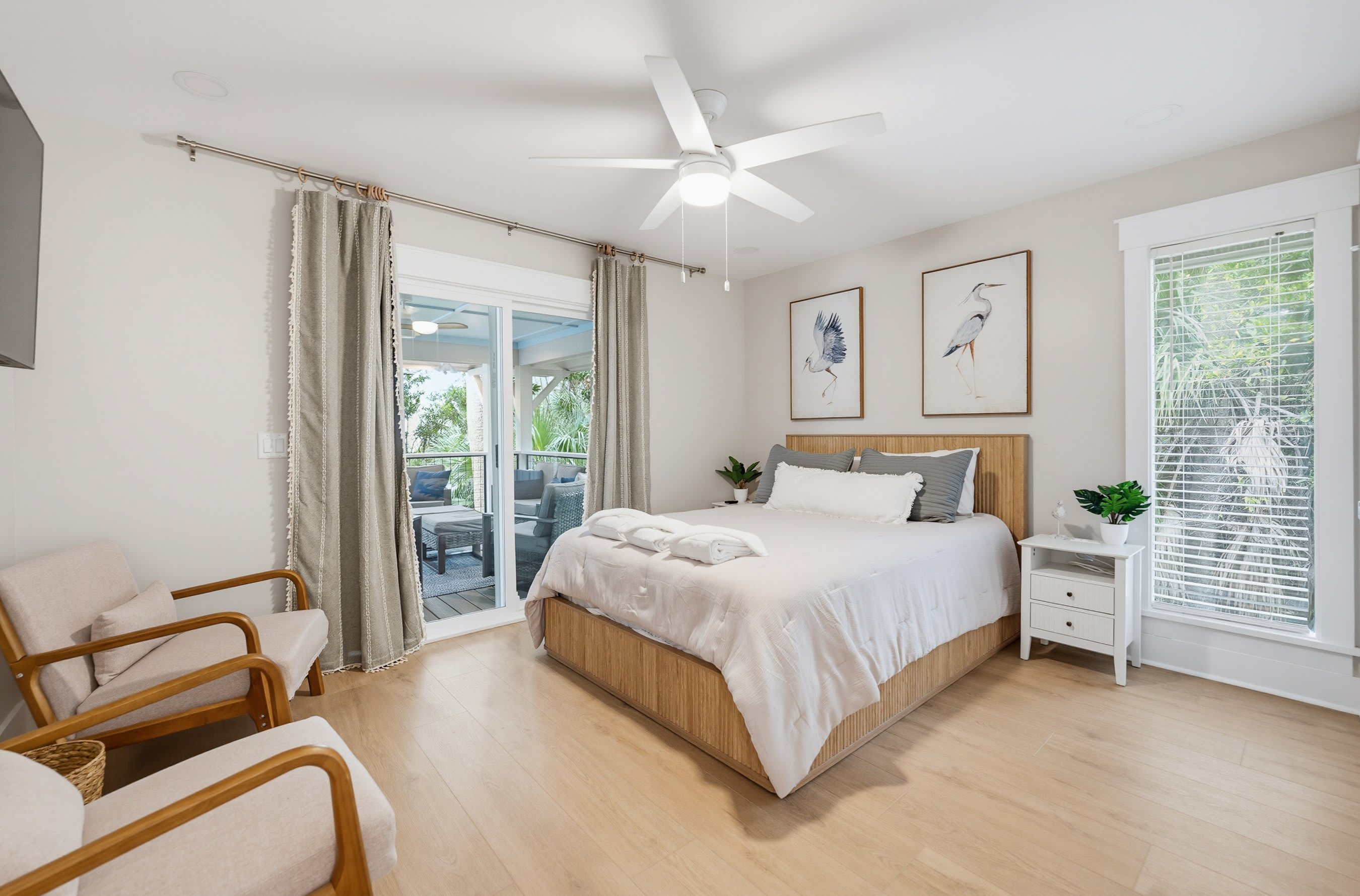 Queen Bedroom off Living Room with Full Hallway Bathroom and Access to Front Porch