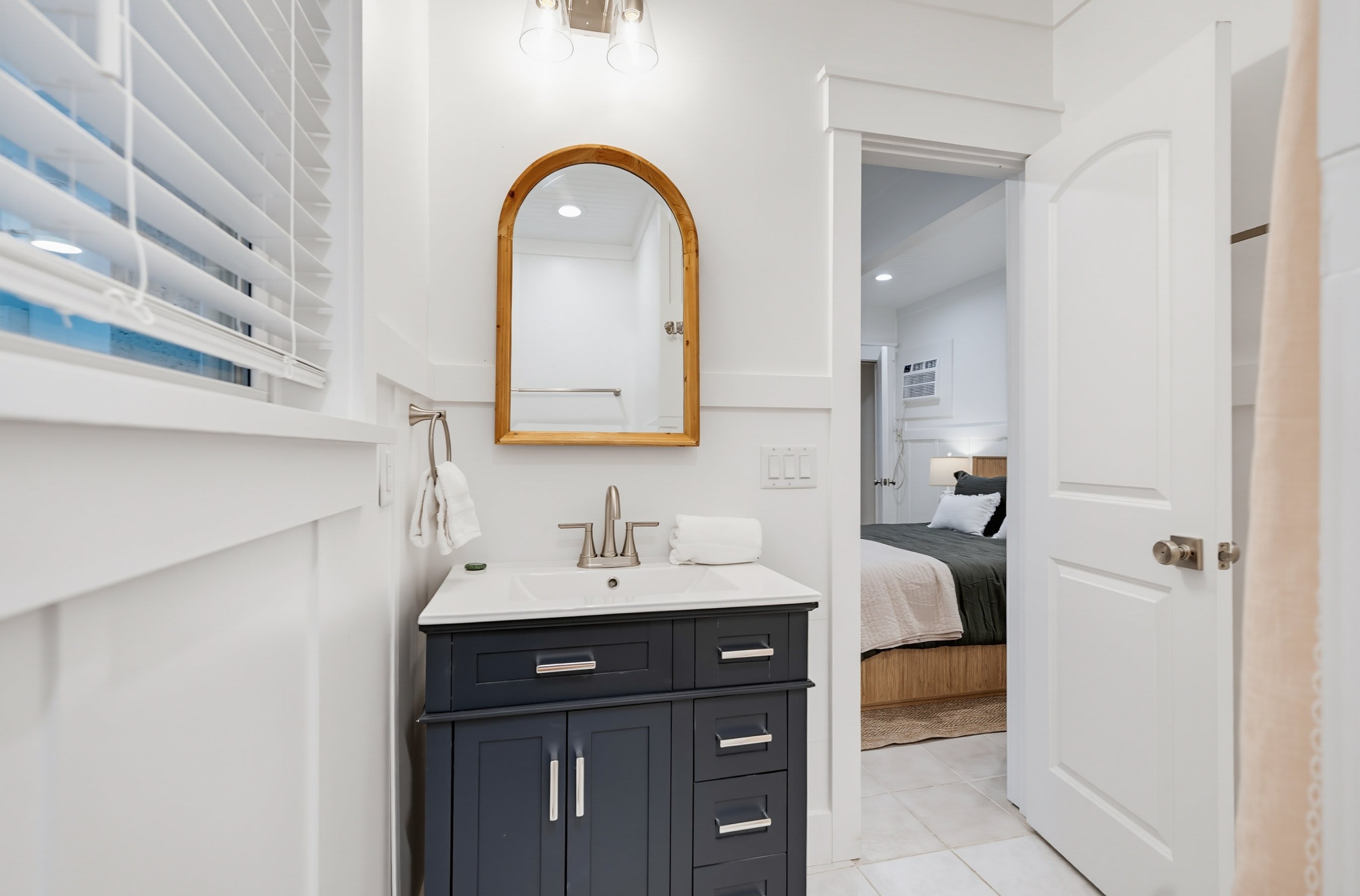 Full En Suite Bathroom