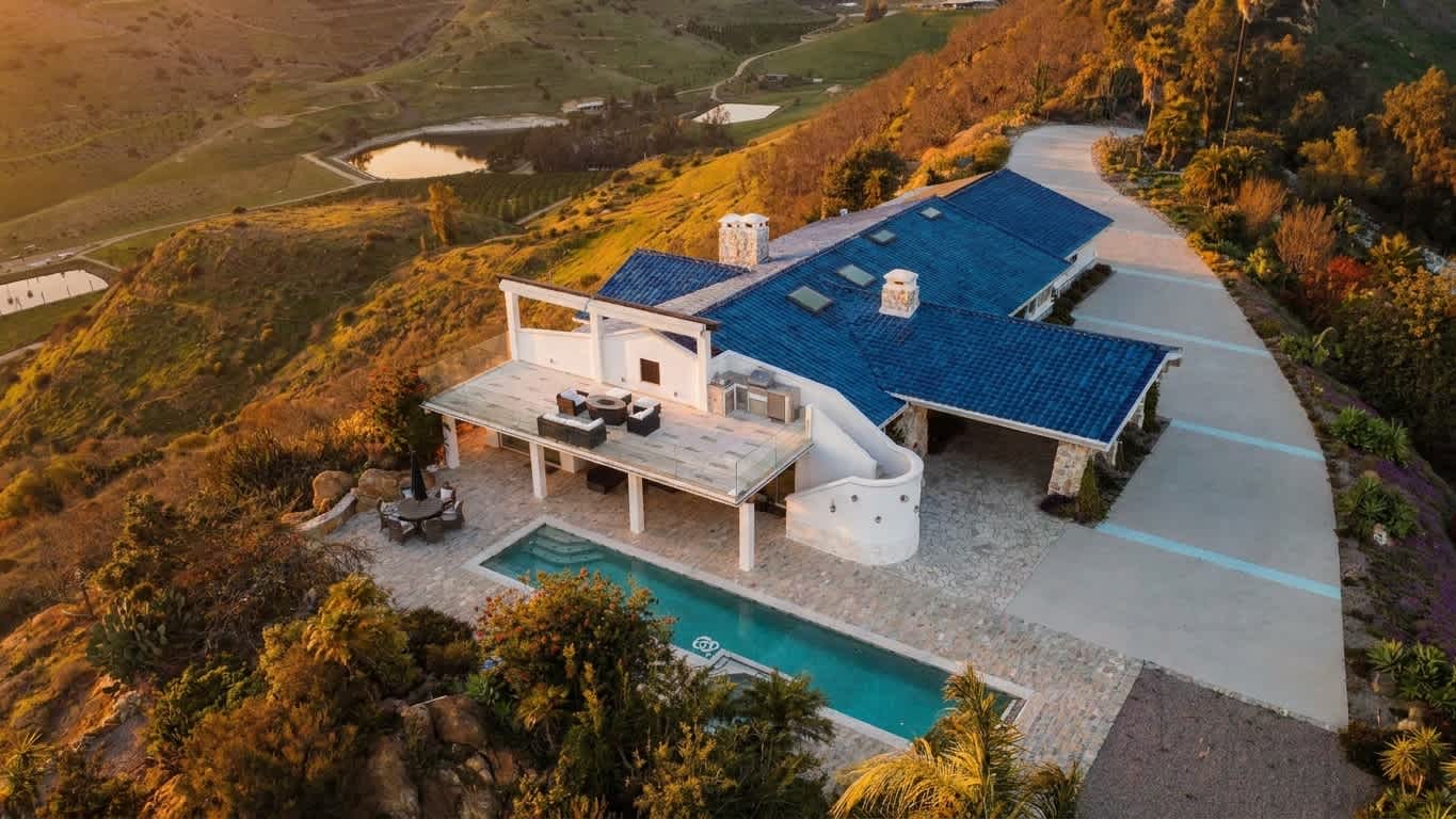Luxe Private Hilltop Escape Pool & Spa 360-views