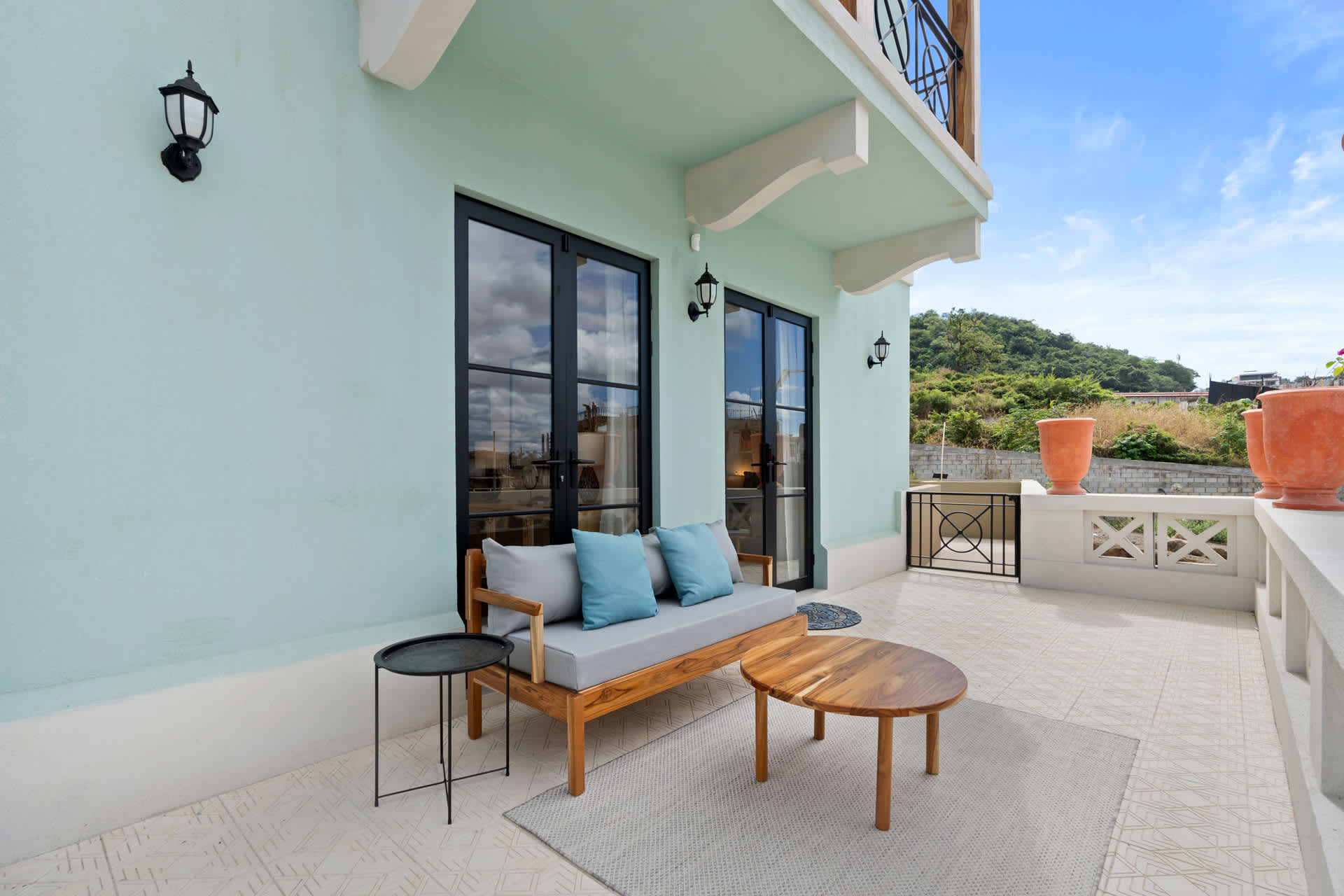 Private One-Bedroom Retreat with Expansive Terrace & Walkable Beach...