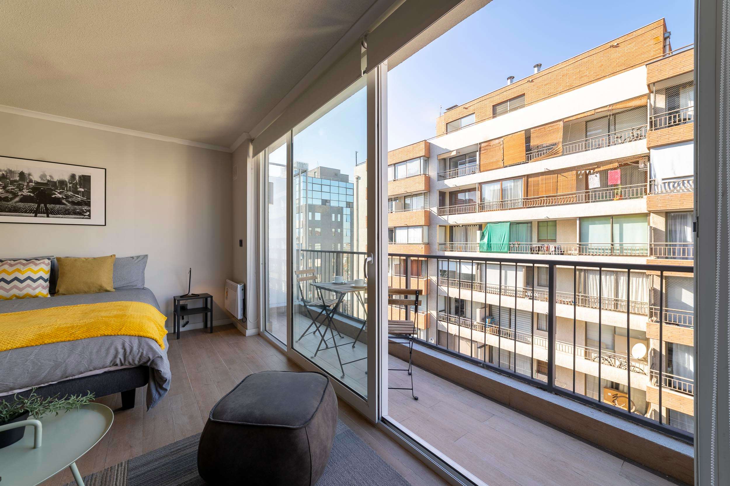 Chic Studio Retreat Steps from Costanera Center