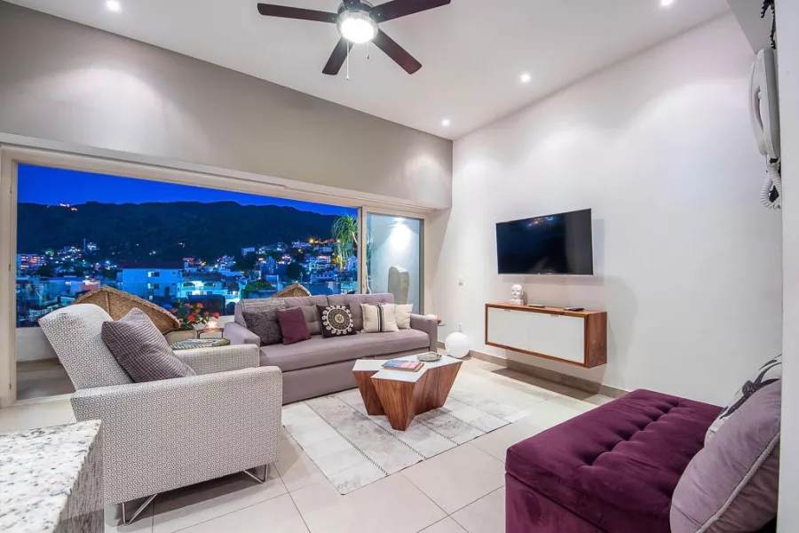 Zenith 503 | Panoramic Terrace Escape