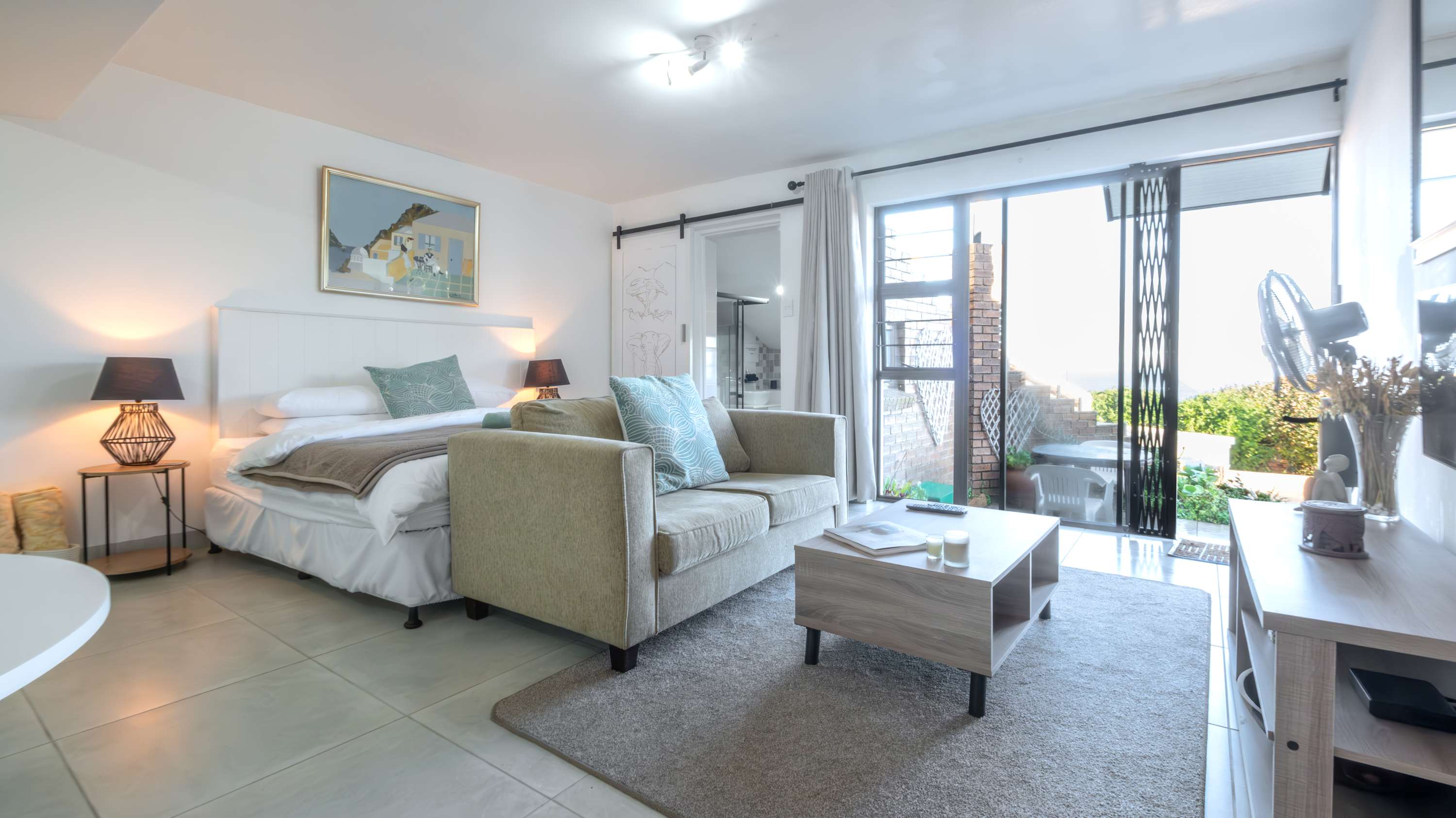 Kyles Kin Oceanfront Studio