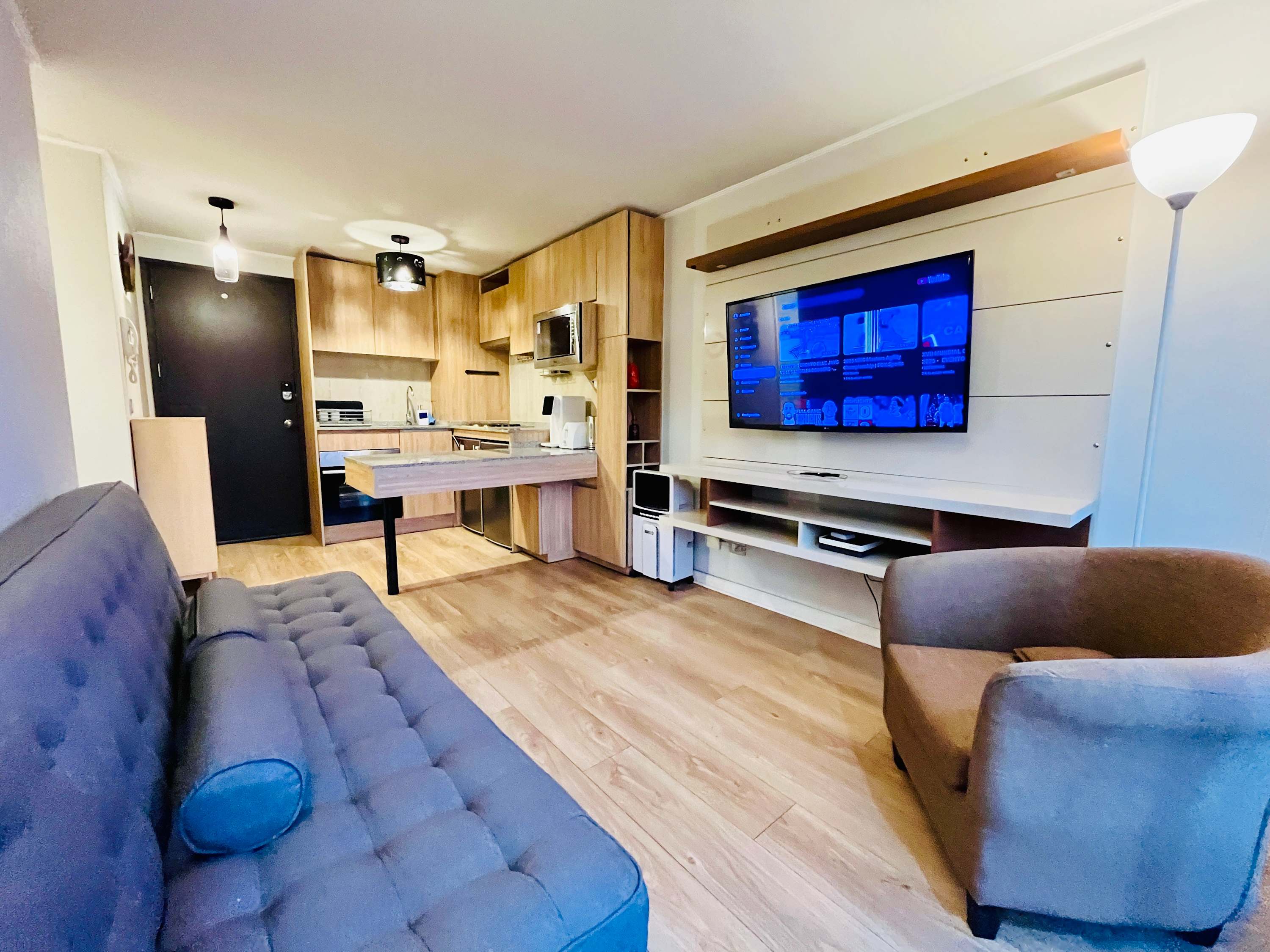 Rooftop Pool Apartment near Barrio Italia