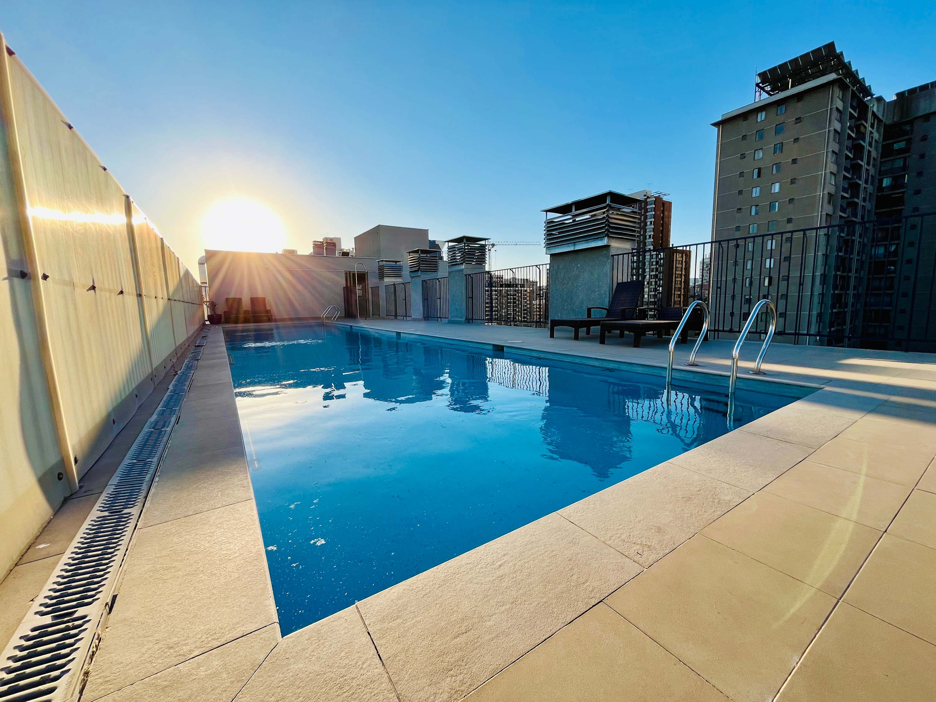 Rooftop Pool Apartment near Barrio Italia