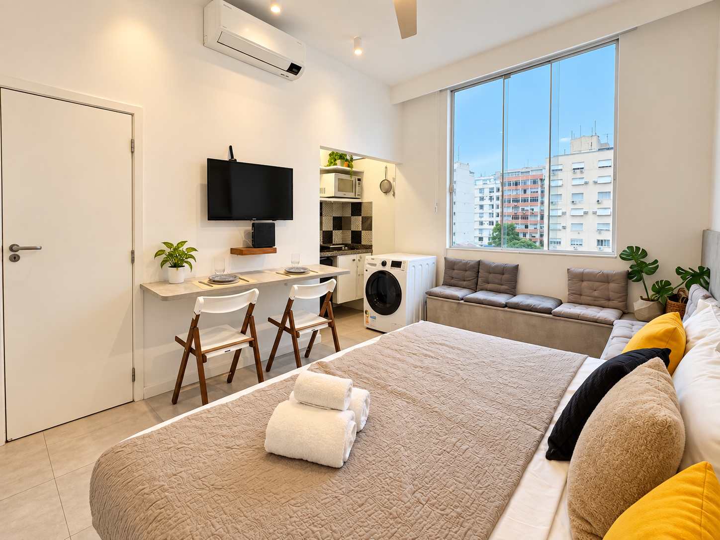 Mountain View Apt Near Copacabana & Ipanema — Rio de Janeiro, Rio de Janeiro — vacation rental