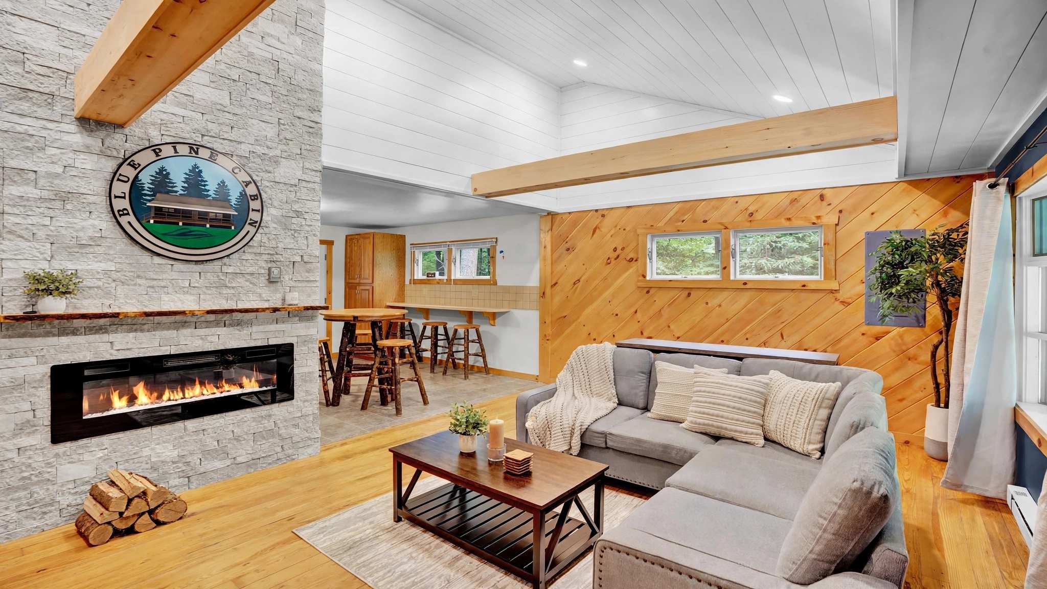 Blue Pine Cabin | Central Pocono Modern w/ Hot Tub