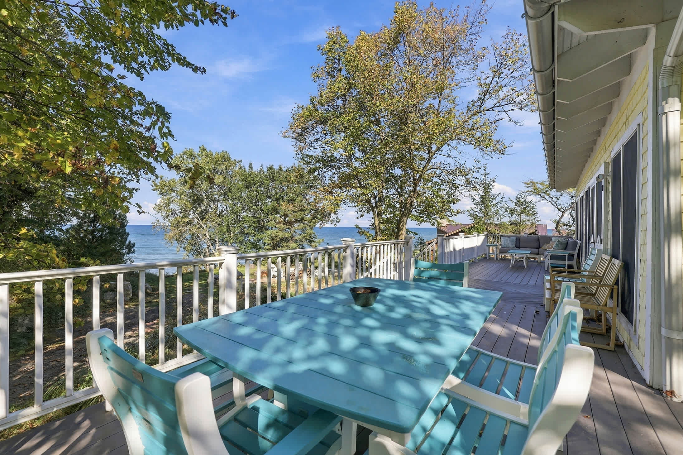 Dine al-fresco on the main deck next to the propane BBQ grill.