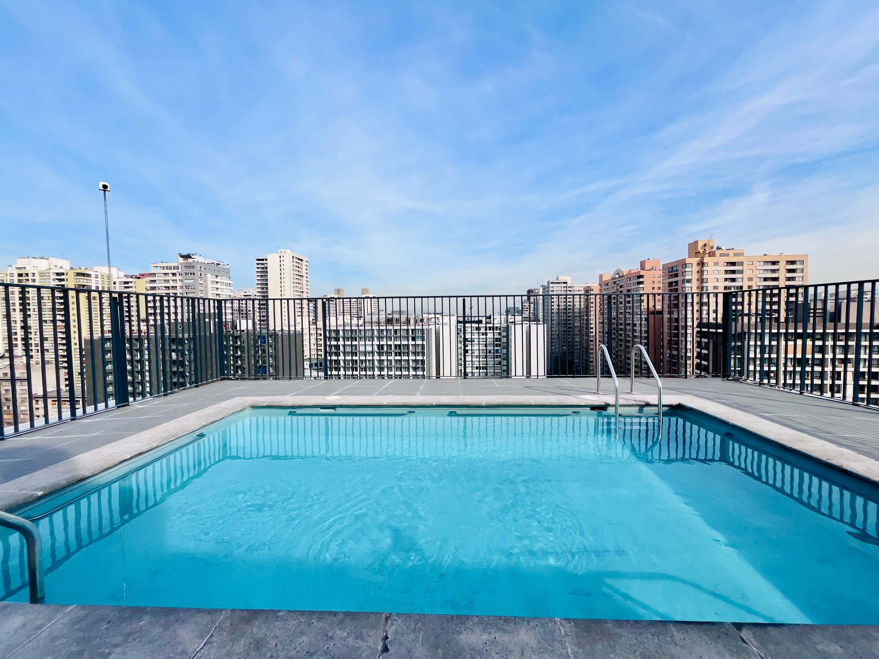 Modern Morande Studio - Cowork, Laundry & Pool